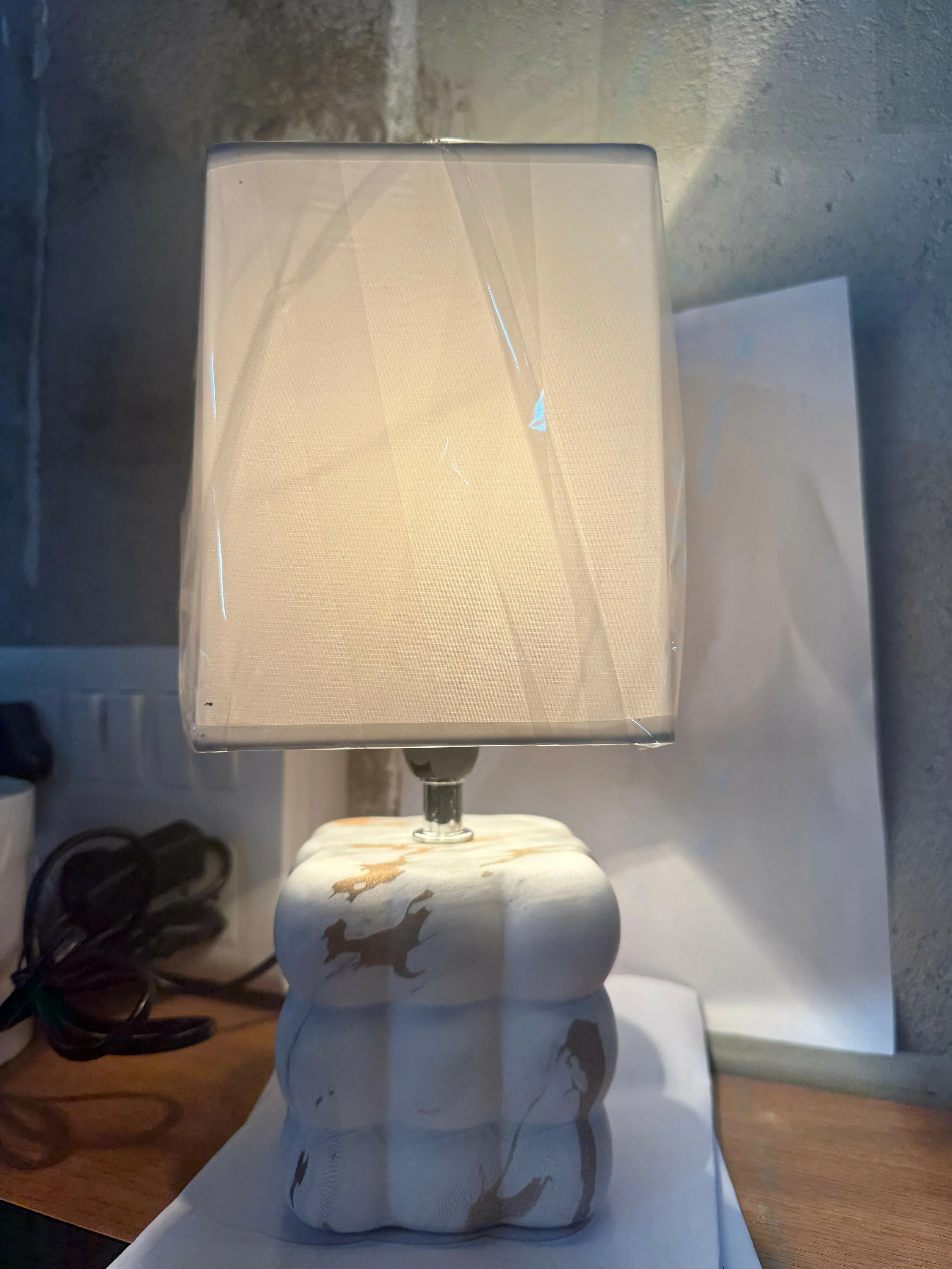 Luxury White Marble-Texture Ceramic Table Lamp with Square Fabric Shade - Image 5
