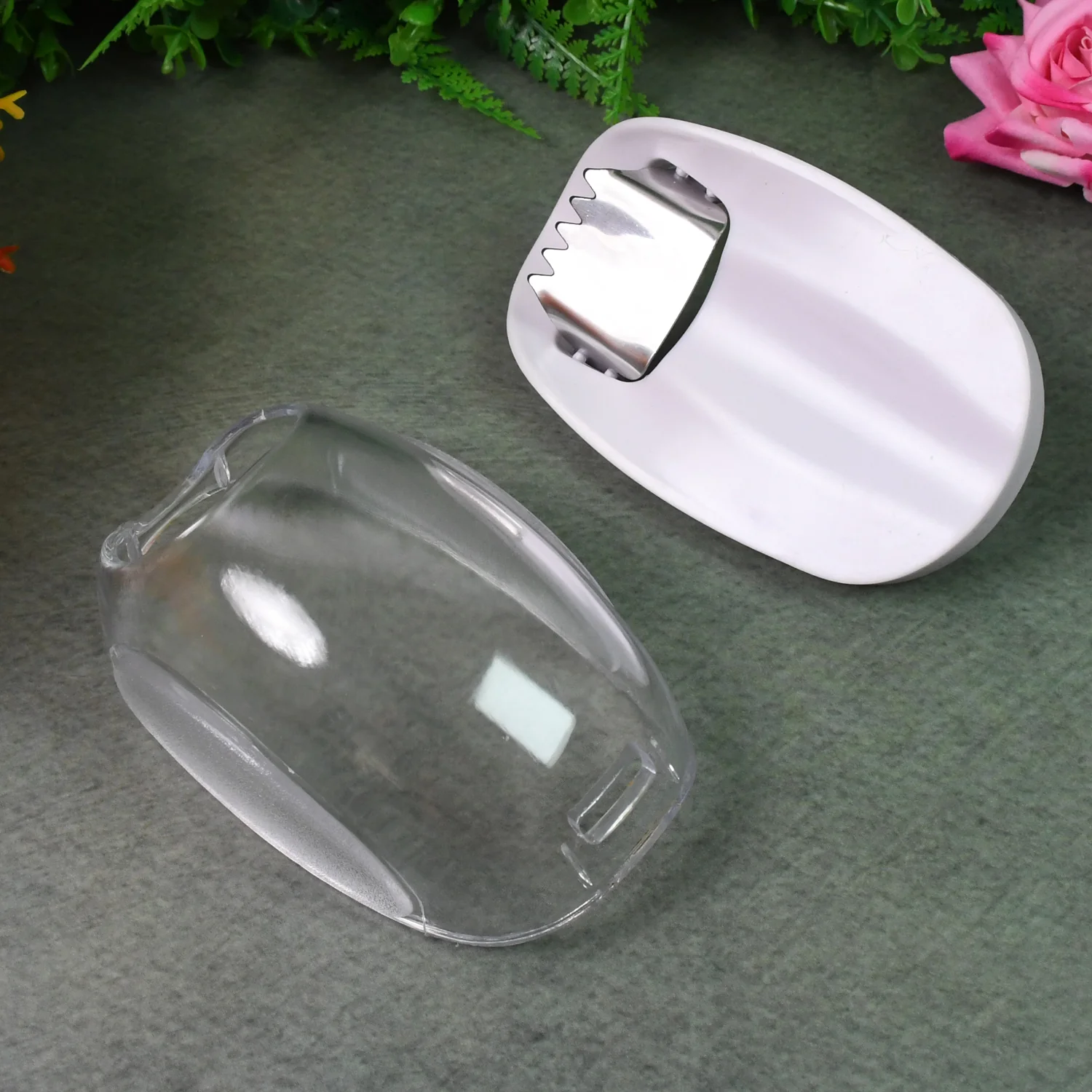 Magic Plastic with Steel Blades Corn Remover Kernel Stripper (1 Pc) - Image 4