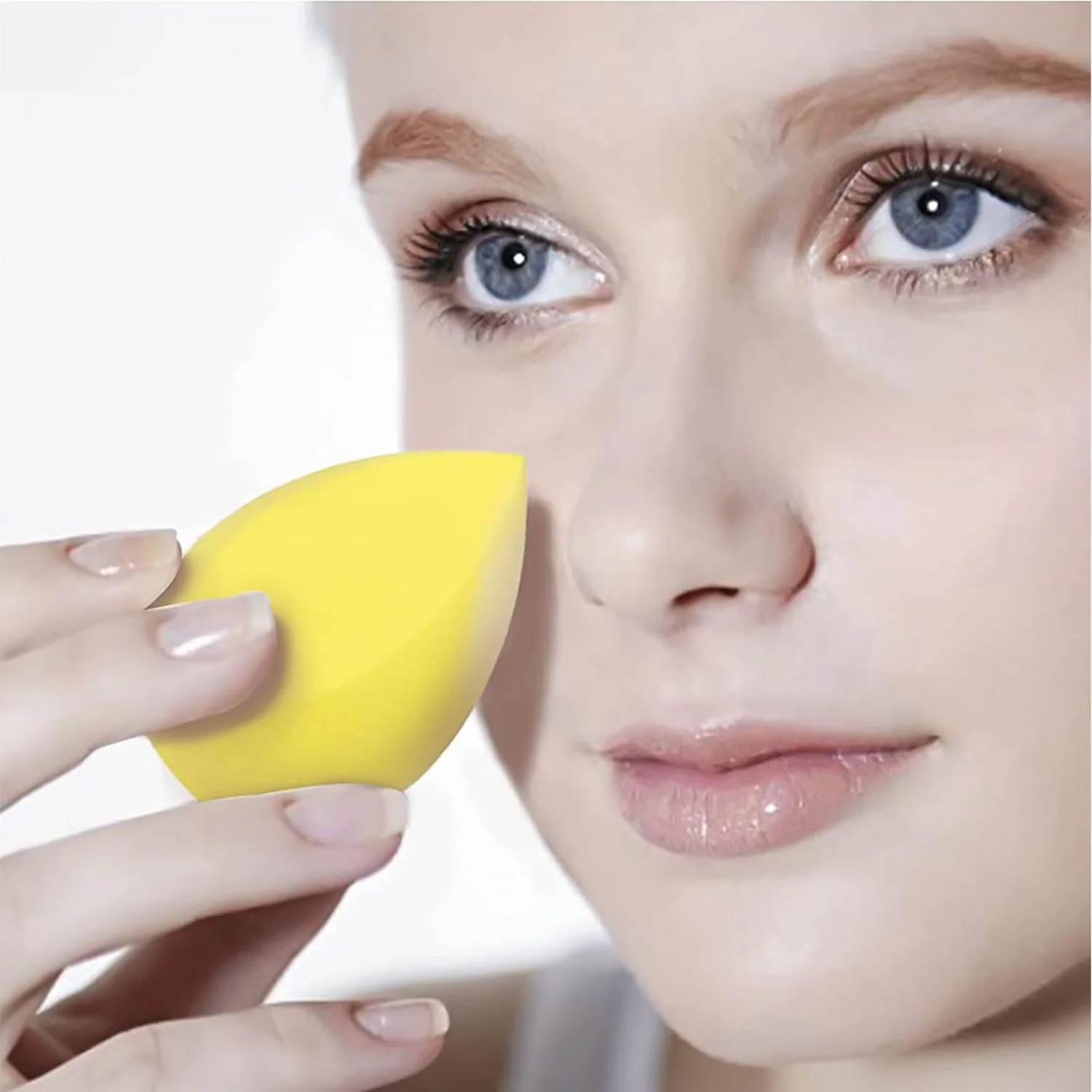 Makeup Sponges Set, Perfect for Liquid, Cream, and Powder (4 Pcs Set With Case) - Image 3