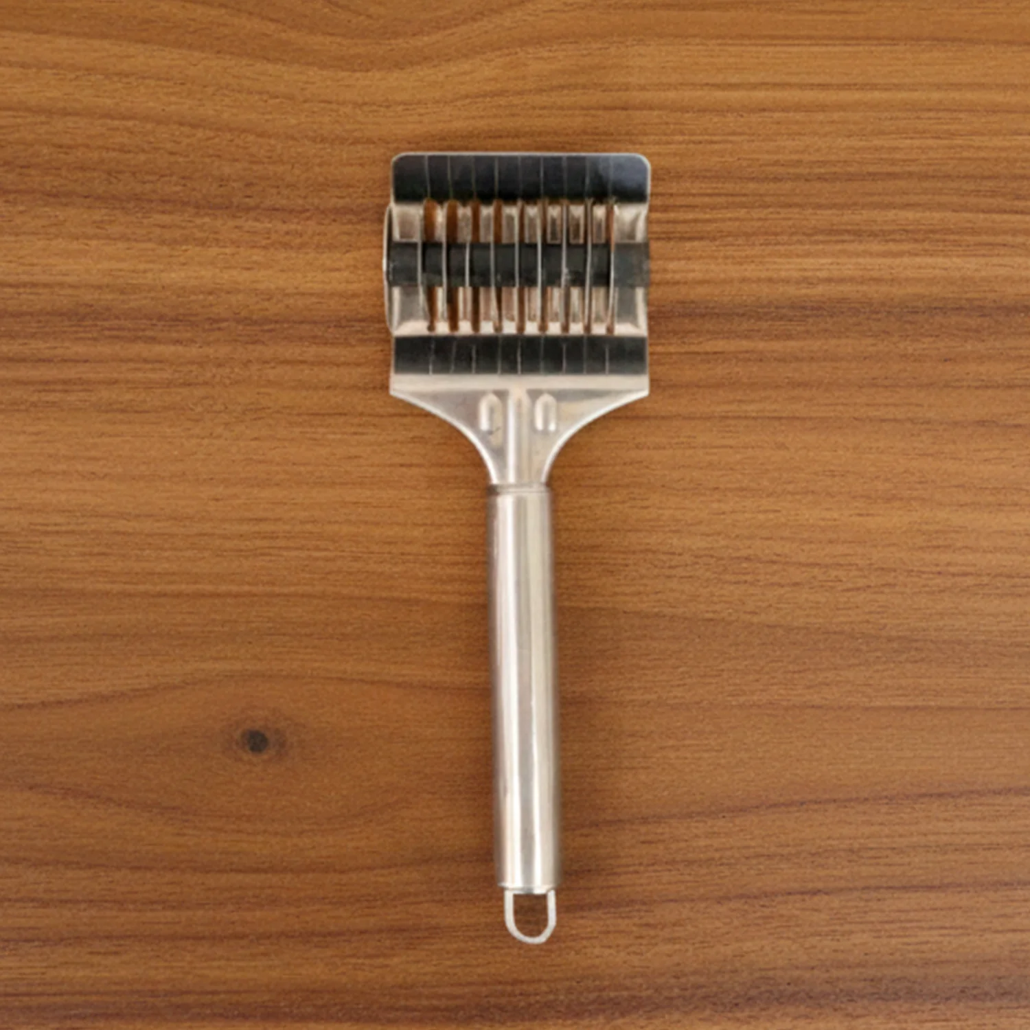 Manual Multi-Blade Dough Cutter Roller (1 Pc) - Image 10