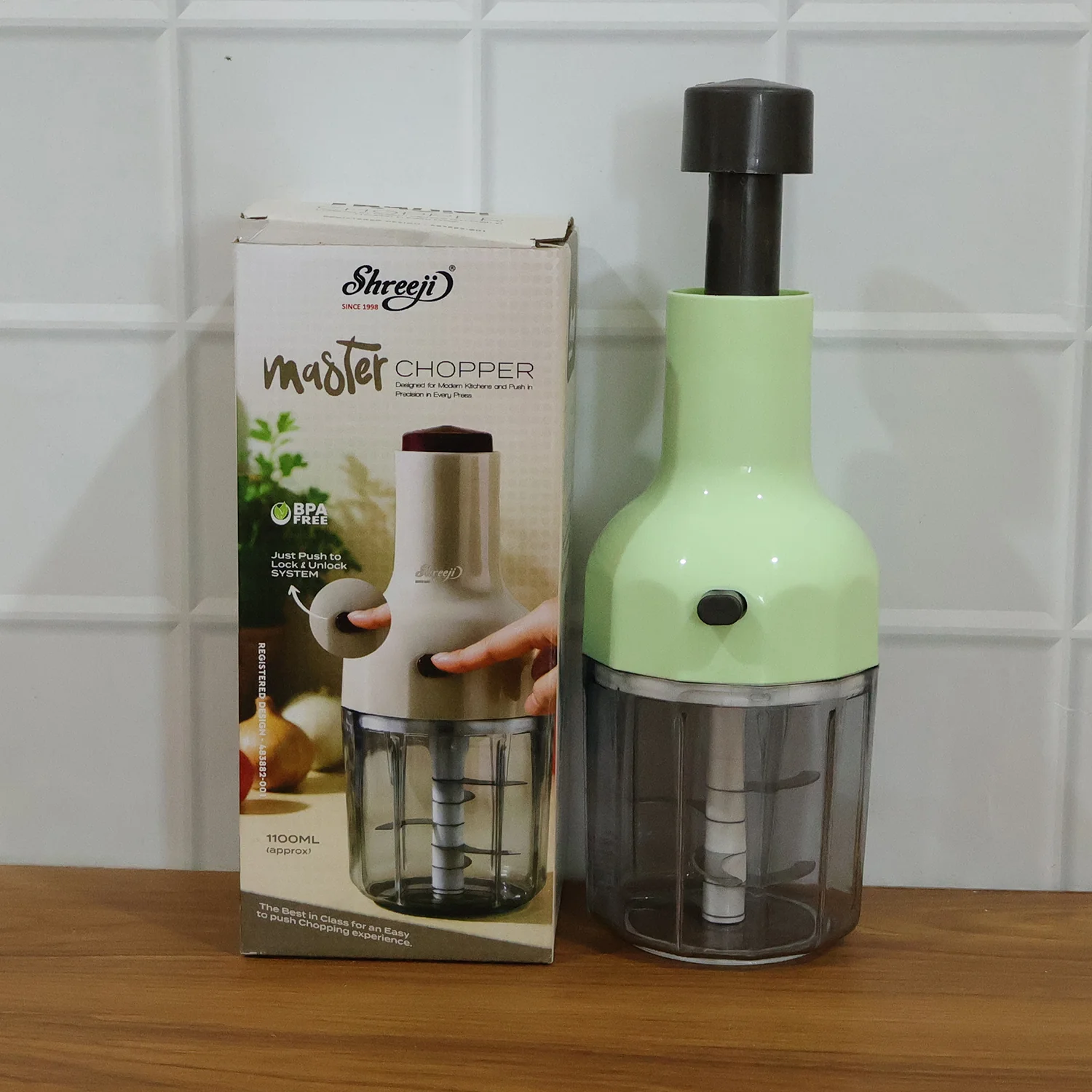 Manual Push Vegetable Chopper 1100 ML Approx - Image 8
