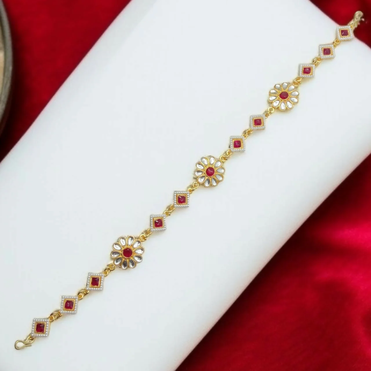 Traditional Gold-Plated Mathapatti with Kundan - Image 2