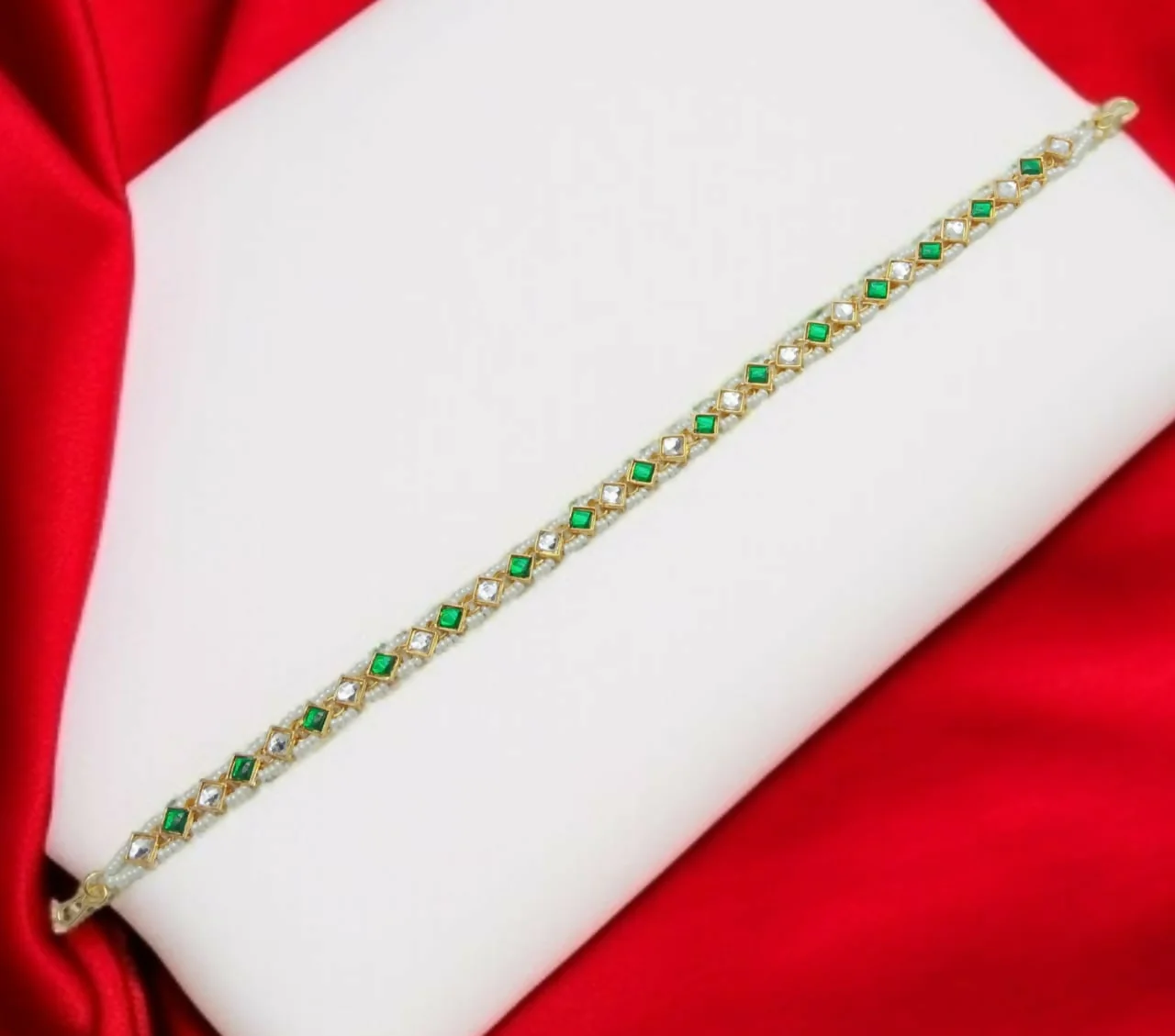 Gold-Finish Mathapatti with Alternating Green and Clear Kundan - Image 2