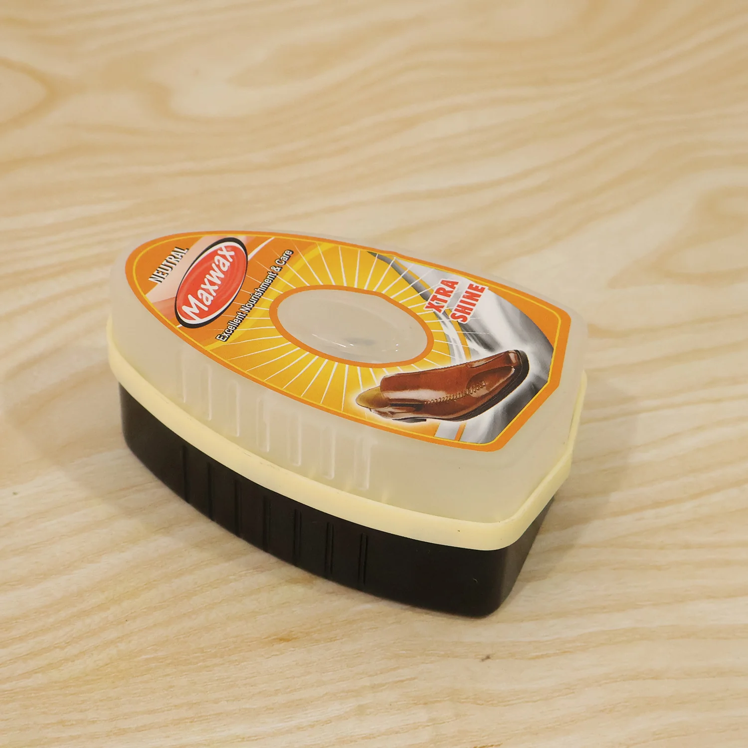 Maxwax Neutral Instant Shoe Shiner (1 Pc, 7 ML) - Image 9