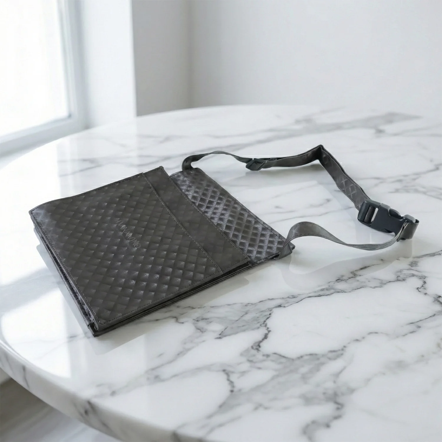 Men's & Women's Quilted Crossbody Sling Bag with Adjustable Strap (1 Pc) - Image 3