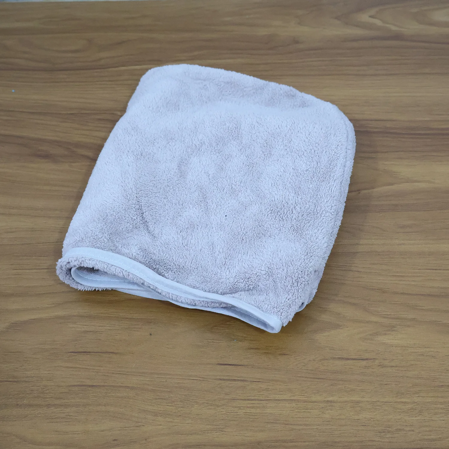 Microfiber Hair Drying Towel Wrap - (1 Pc) - Image 8