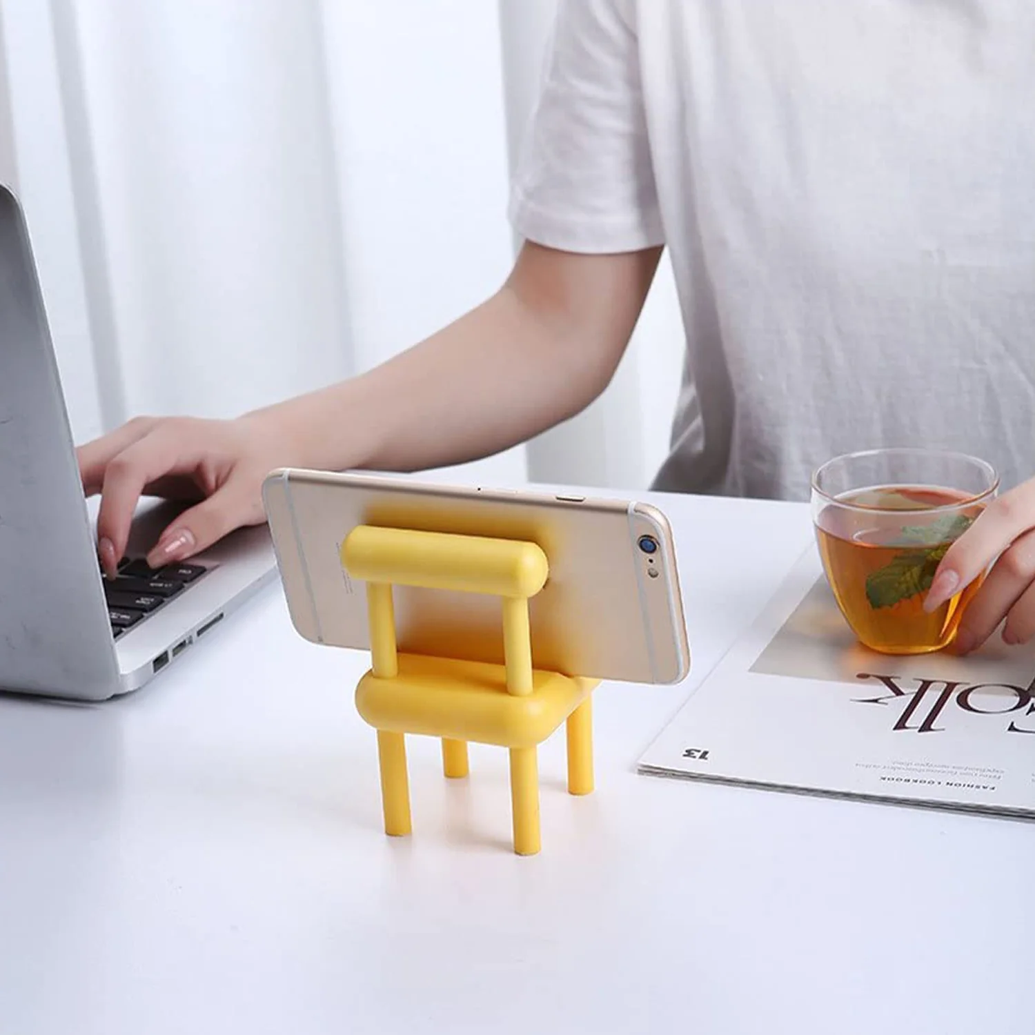 Mini Chair Mobile Phone Holder (1 Pc) - Image 3