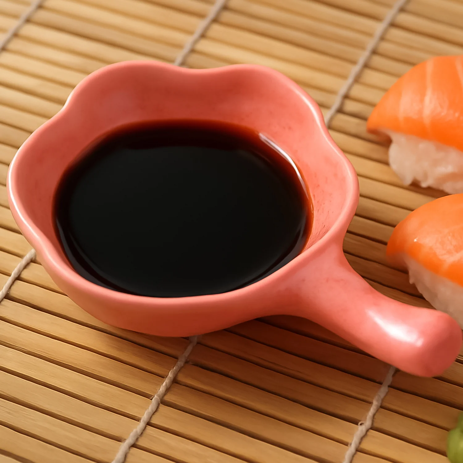 Mini Flower-Shaped Sauce Dish with Handle - Image 3