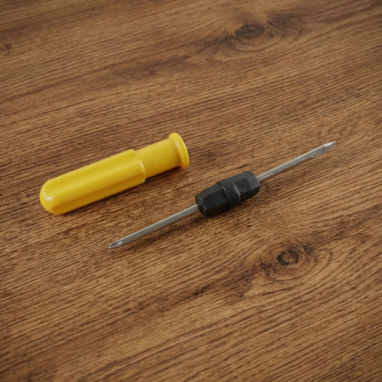 Mini Hardware Tool Kit with Hammer, Screwdriver & Cutter Set - Image 7