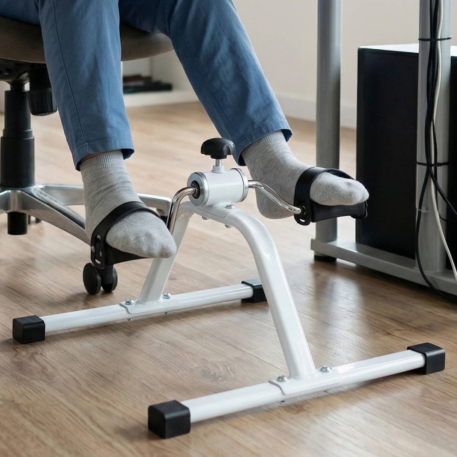 Mini Pedal Exerciser Cycle Portable Fitness Pedal Machine (1 Pc) - Image 8