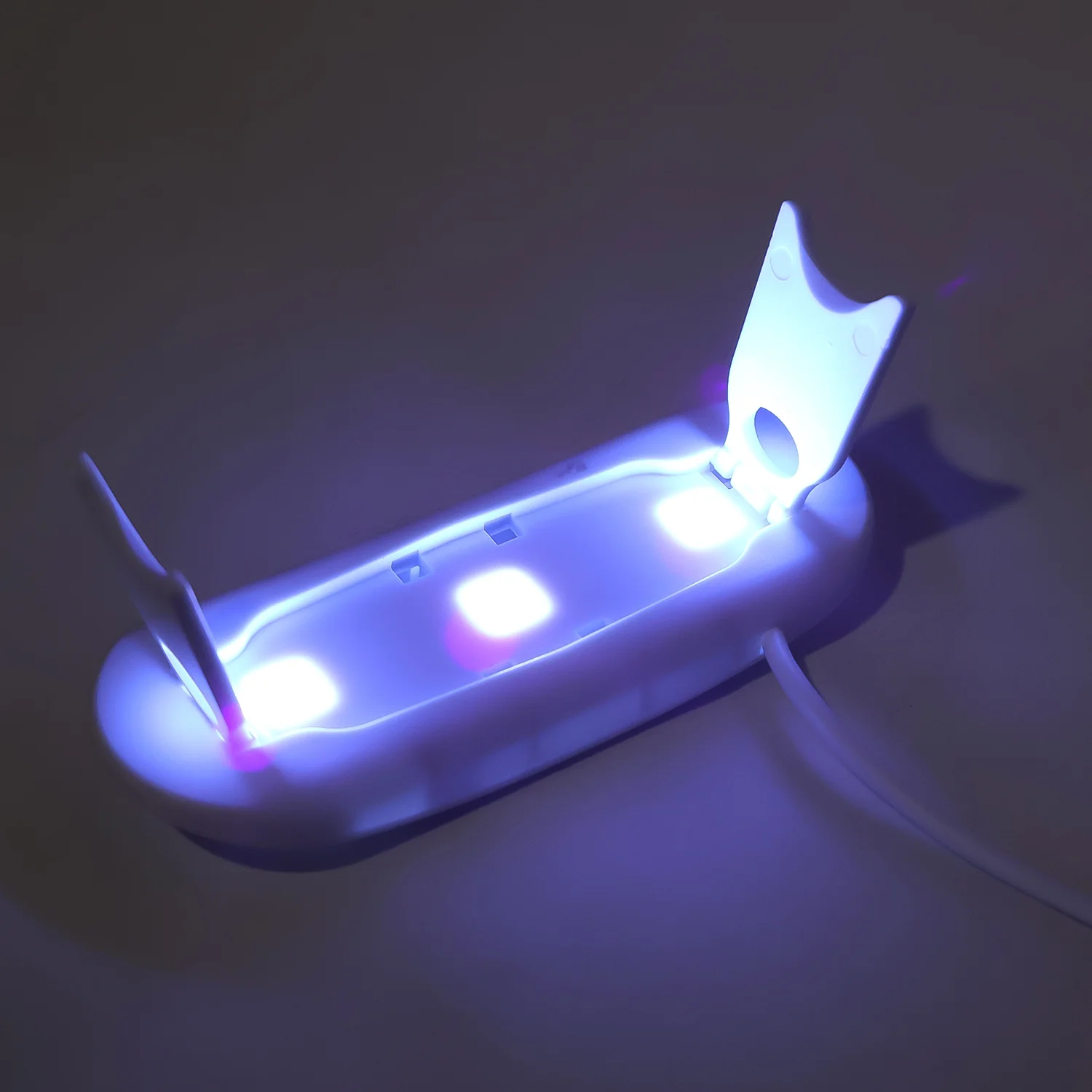Mini Portable UV LED Nail Lamp for Gel Nail Polish Curing (1 Pc) - Image 4