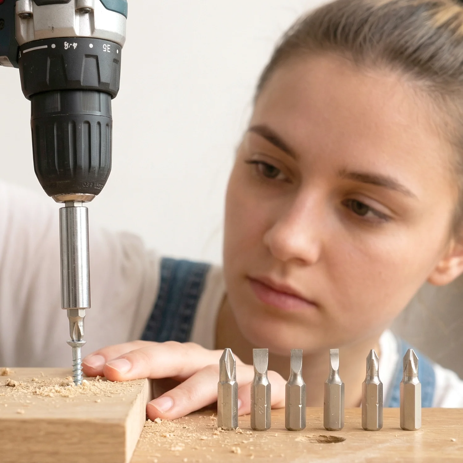 Mini Precision Screwdriver Bit Set with Magnetic Bit Holder (1 Set, 6 Bit) - Image 3