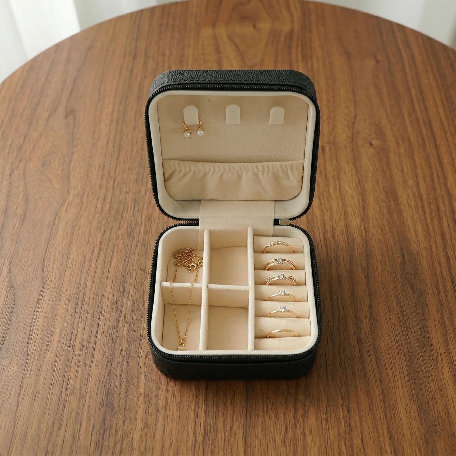 Mini PU Leather jewellery Box for Travel & Storage (1 Pc) - Image 7