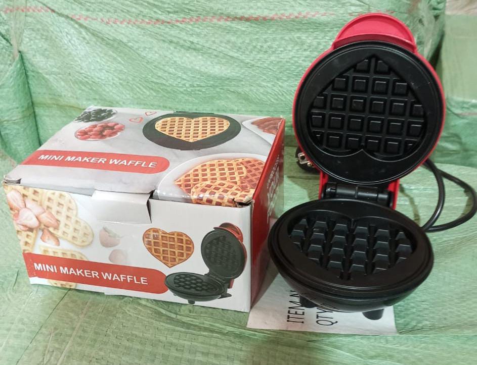 Mini Waffle Maker Machine – Non-Stick Quick Breakfast Tool - Image 8