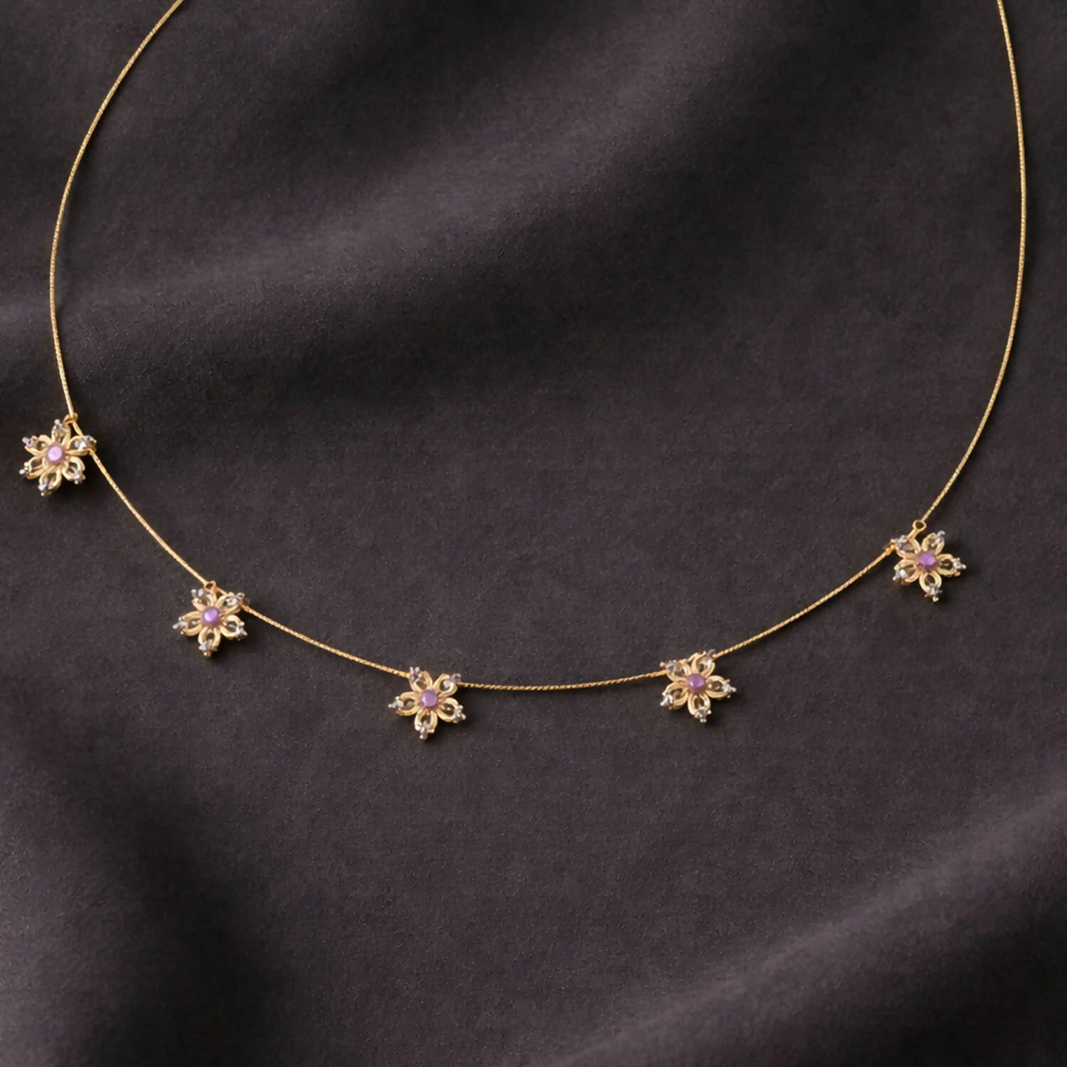 Minimalist Gold Chain with Floral Star Design Red White Stone Elegant Necklace - Image 4
