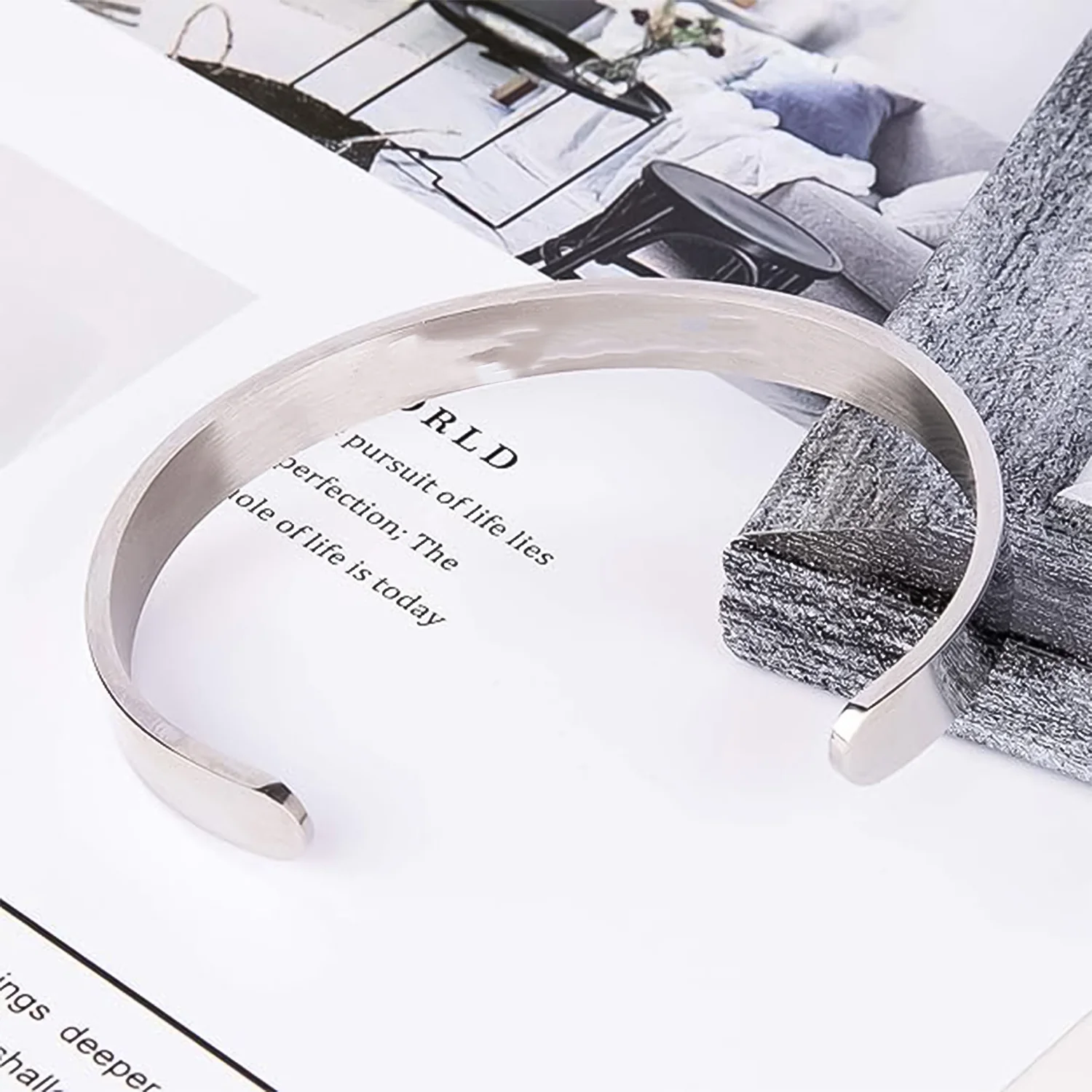 Minimalist Polished Open-Ended Silver-Tone Stainless Steel Kada (1 Pc) - Image 3