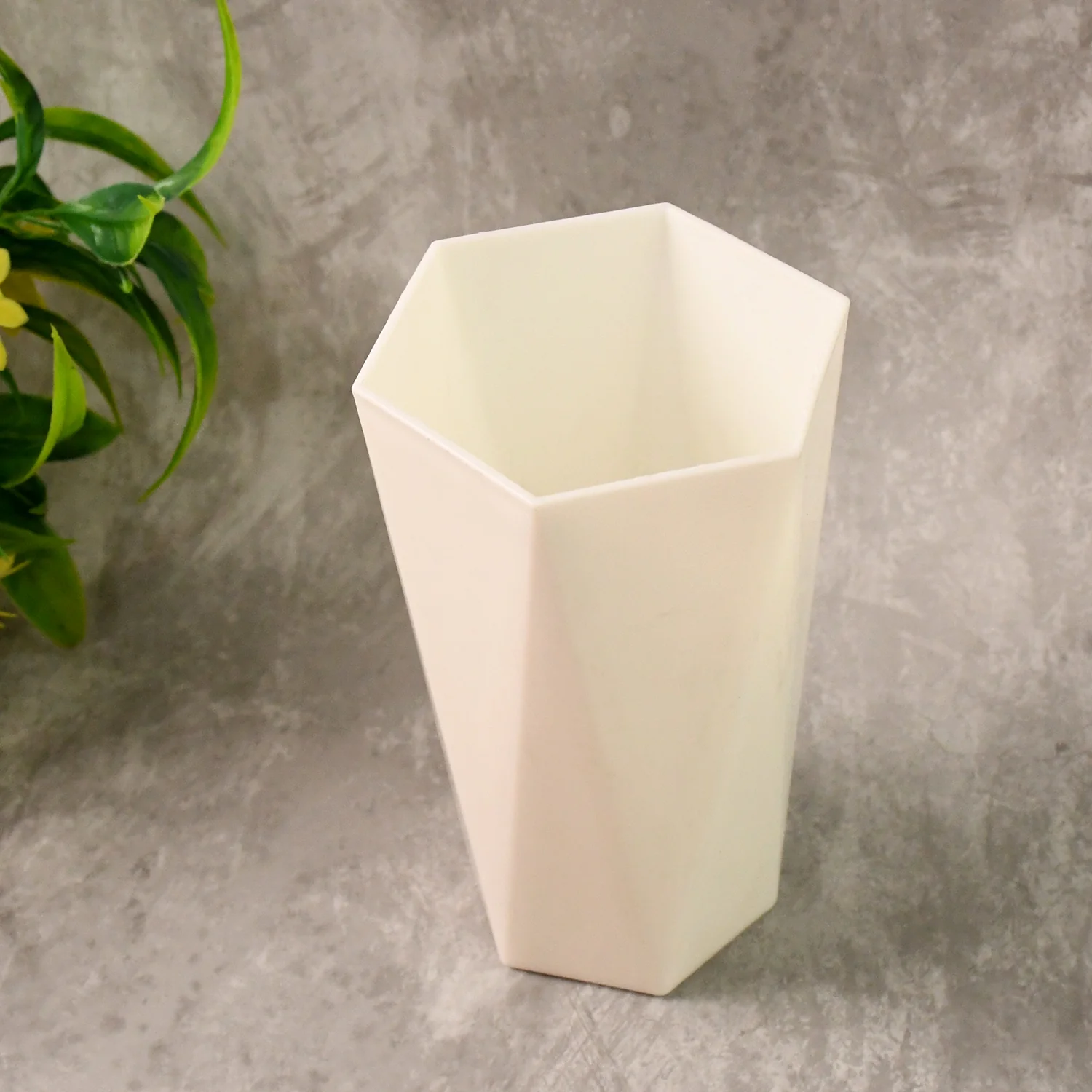 Modern Geometric Hexagon Plastic Flower Vase (1 Pc) - Image 6