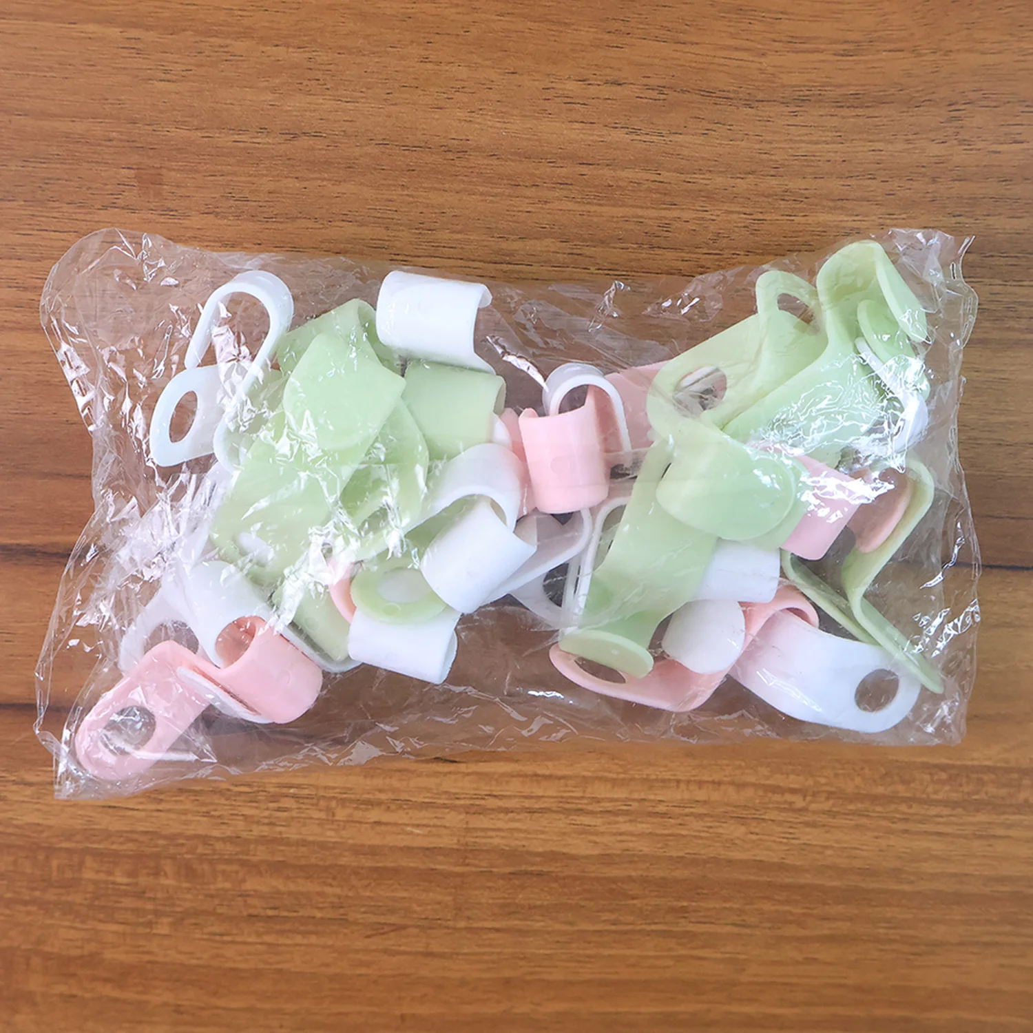 Multi-Color Hanger Connector Hooks (30 Pc) - Image 8