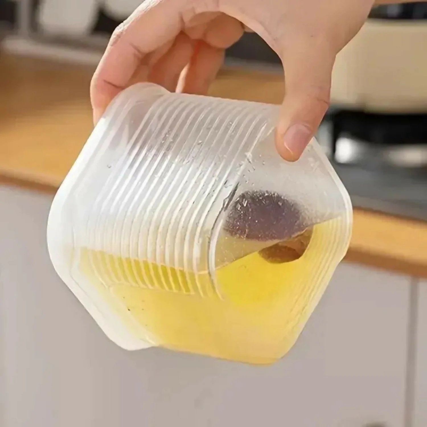 Multi-Compartment Fresh Storage Container with lid - Image 4