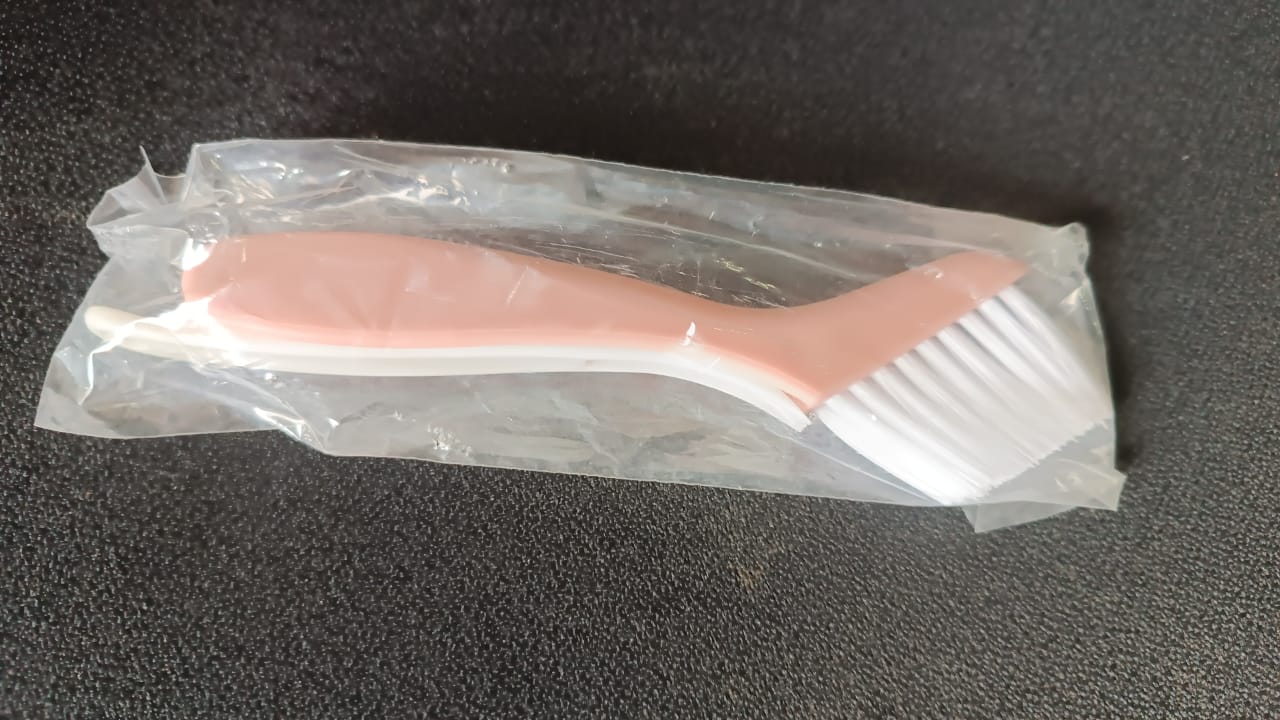 Multi-Functional 2-in-1 Groove Cleaning Brush with Crevice Scraper - Image 8