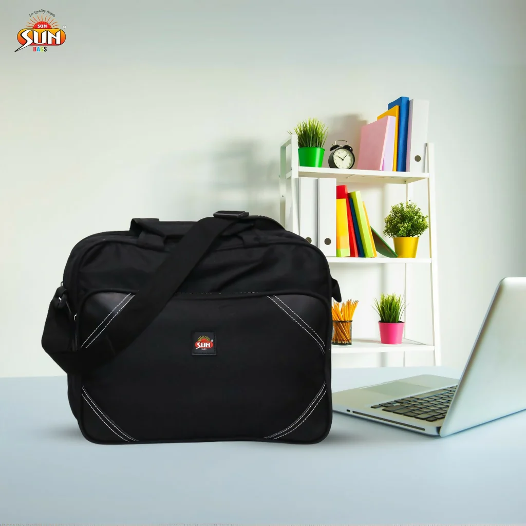 Multi-Functional Business Shoulder Bag for Office & Travel Use - Image 4
