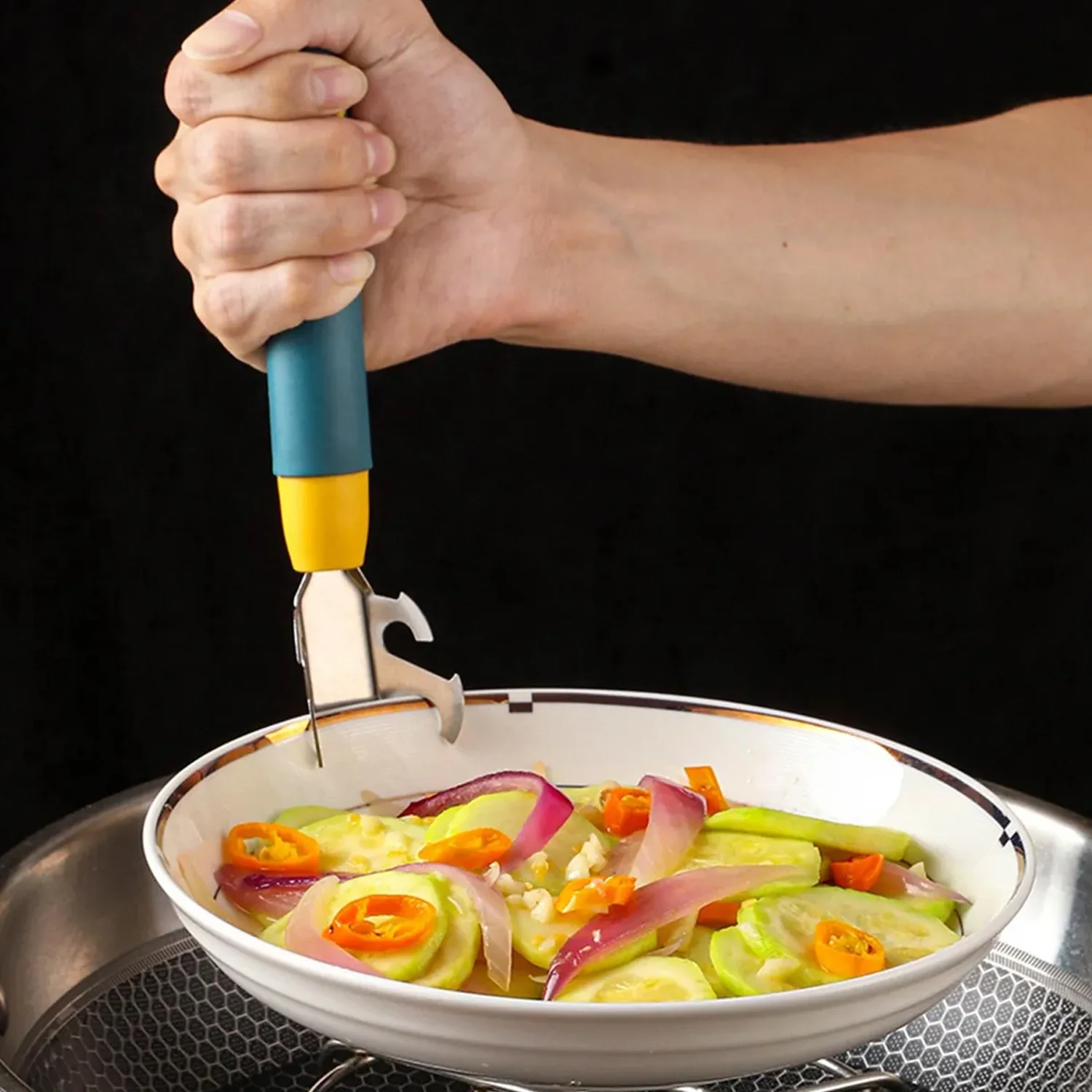 Multi-Functional Stainless Steel Hot Pot Gripper Clamp & Pan Lifter Tool (1 Pc) - Image 7