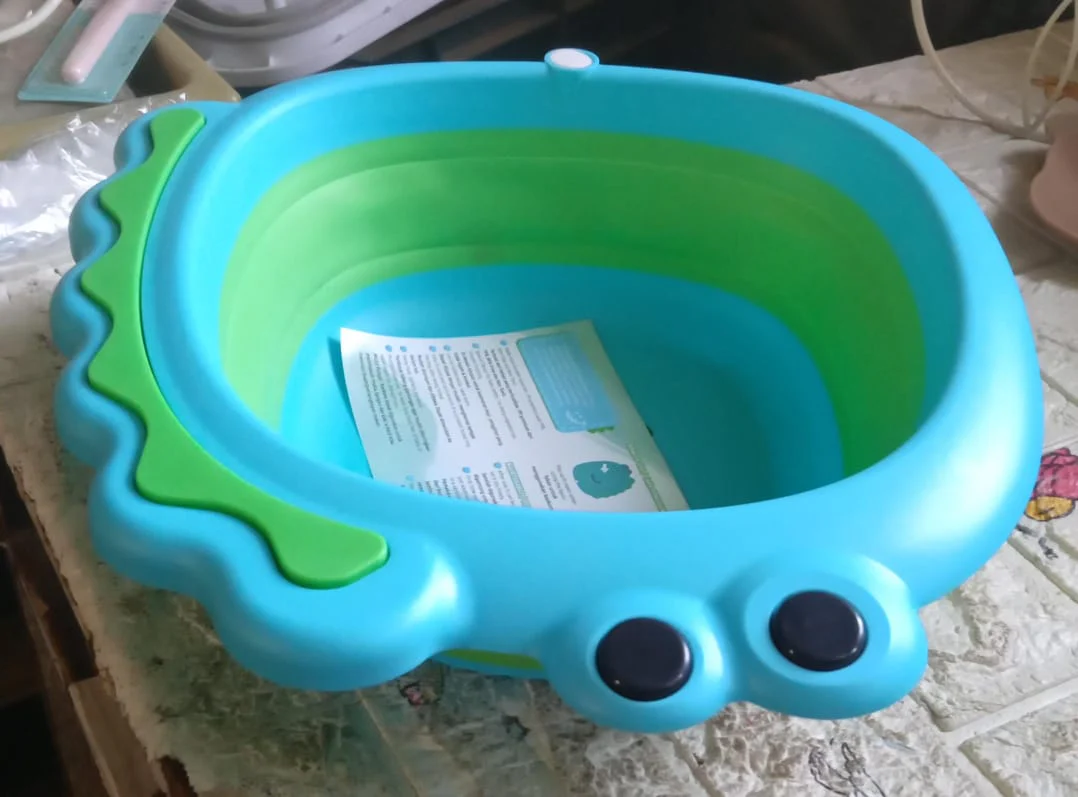 Frog Shape Foldable Baby Wash Basin – Space-Saving Face Washing Tub (33×31cm) - Image 10