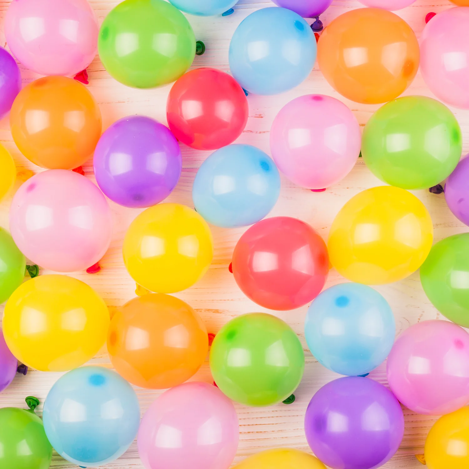 Multicolor Latex Balloons for Birthday & Anniversary Decor (24 Pcs) - Image 5