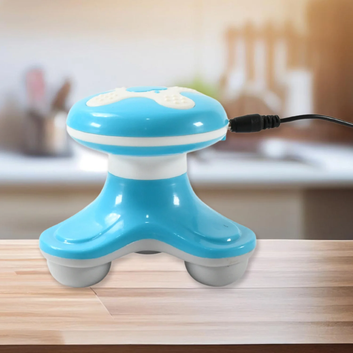 Triangle USB Mini Massager Multifunction (1 Pc/ Battery Not Included) - Image 4