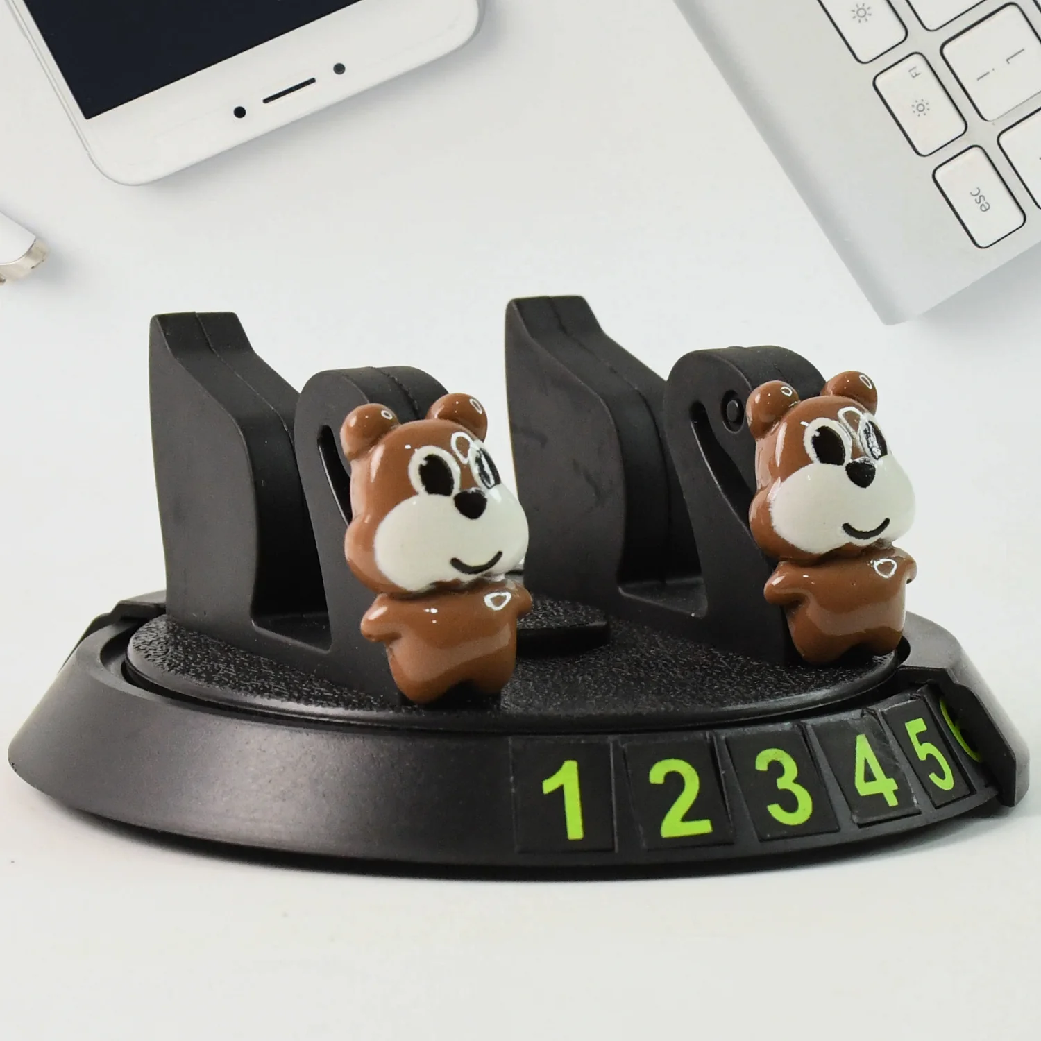 Multipurpose Car Dashboard Mobile Phone Holder Stand (1 Pc) - Image 3