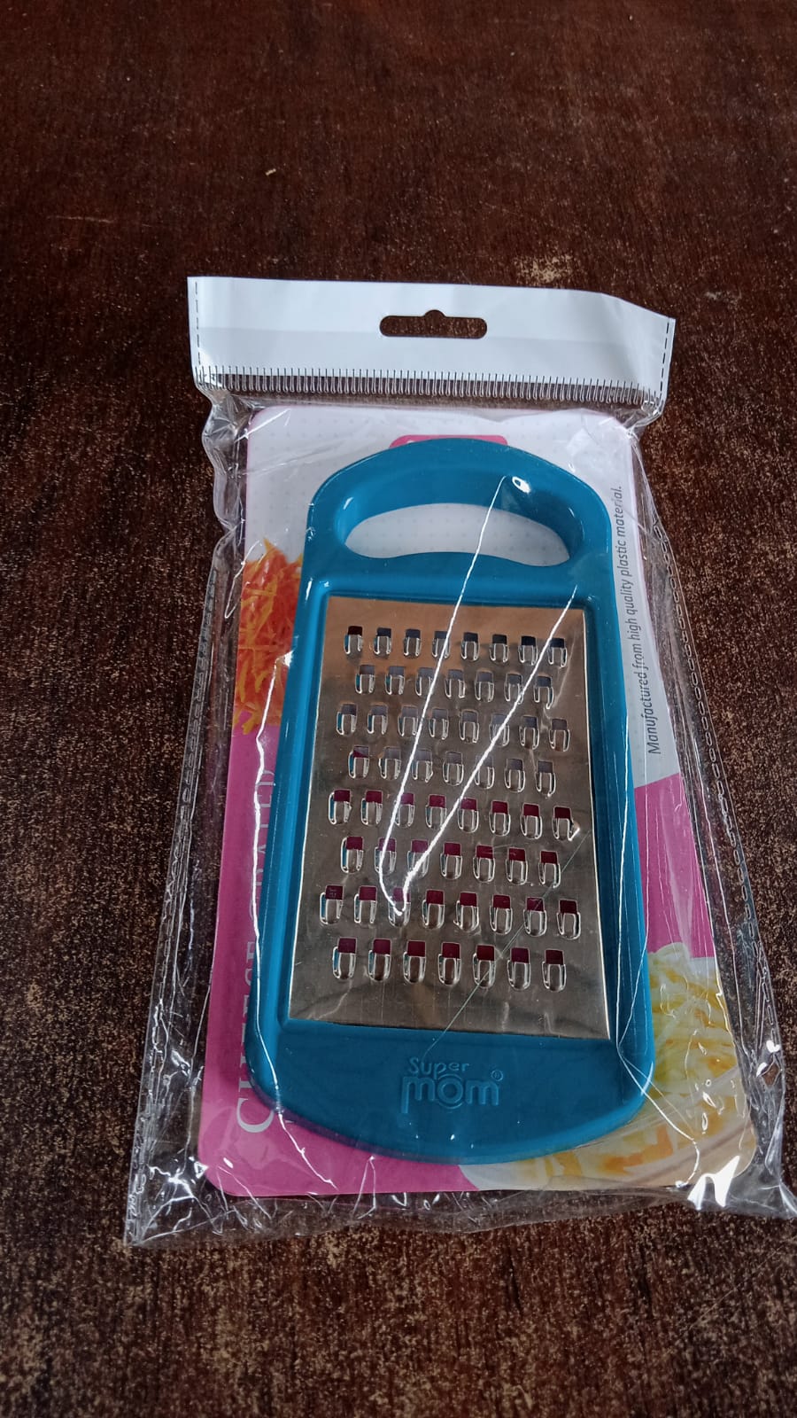 Supermom Multipurpose Cheese & Vegetable Grater (1 Pc) - Image 8