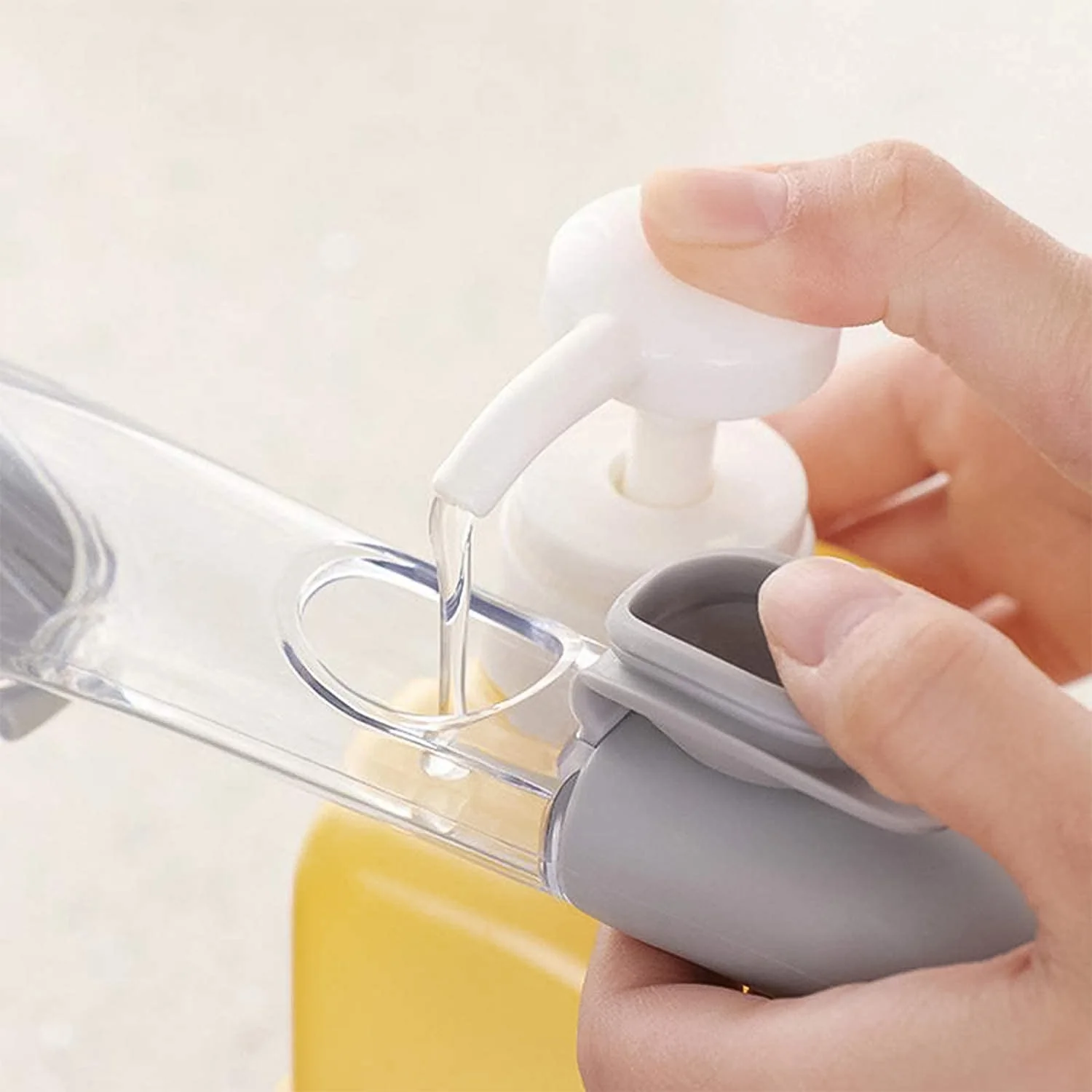 Multipurpose Dish Scrub Brush with Built-In Soap Dispenser (1 Pc) - Image 4