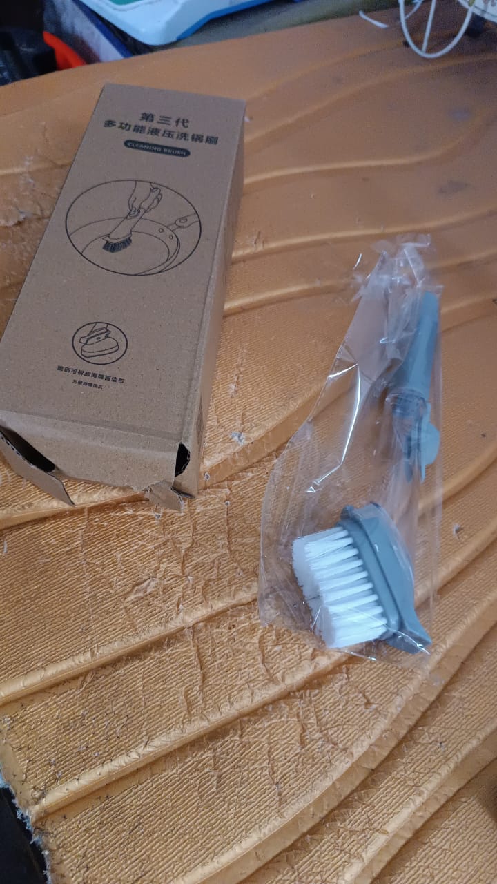 Multipurpose Dish Scrub Brush with Built-In Soap Dispenser (1 Pc) - Image 7