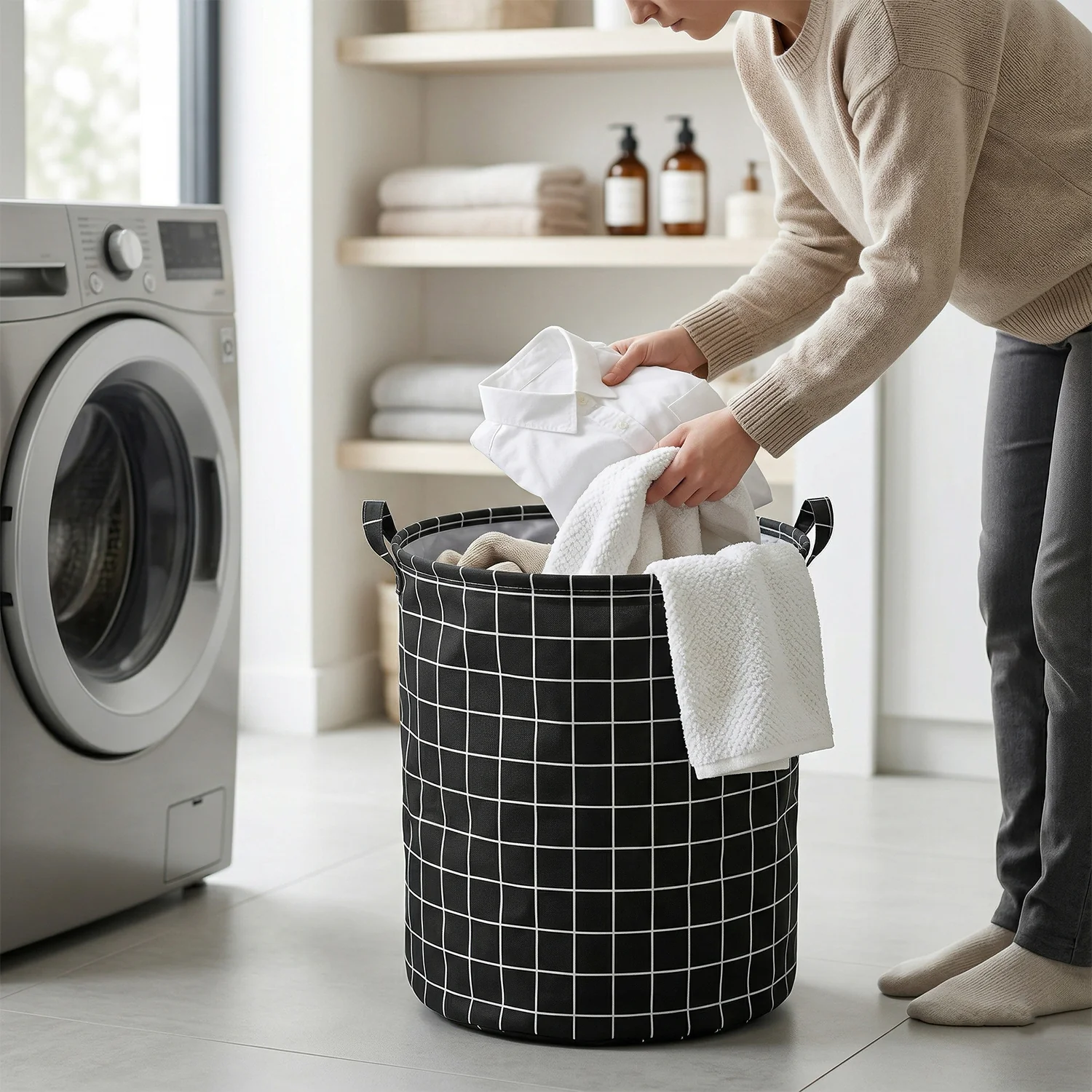 Multipurpose Foldable Laundry Storage Basket (1 Pc, 44x35 Cm) - Image 3