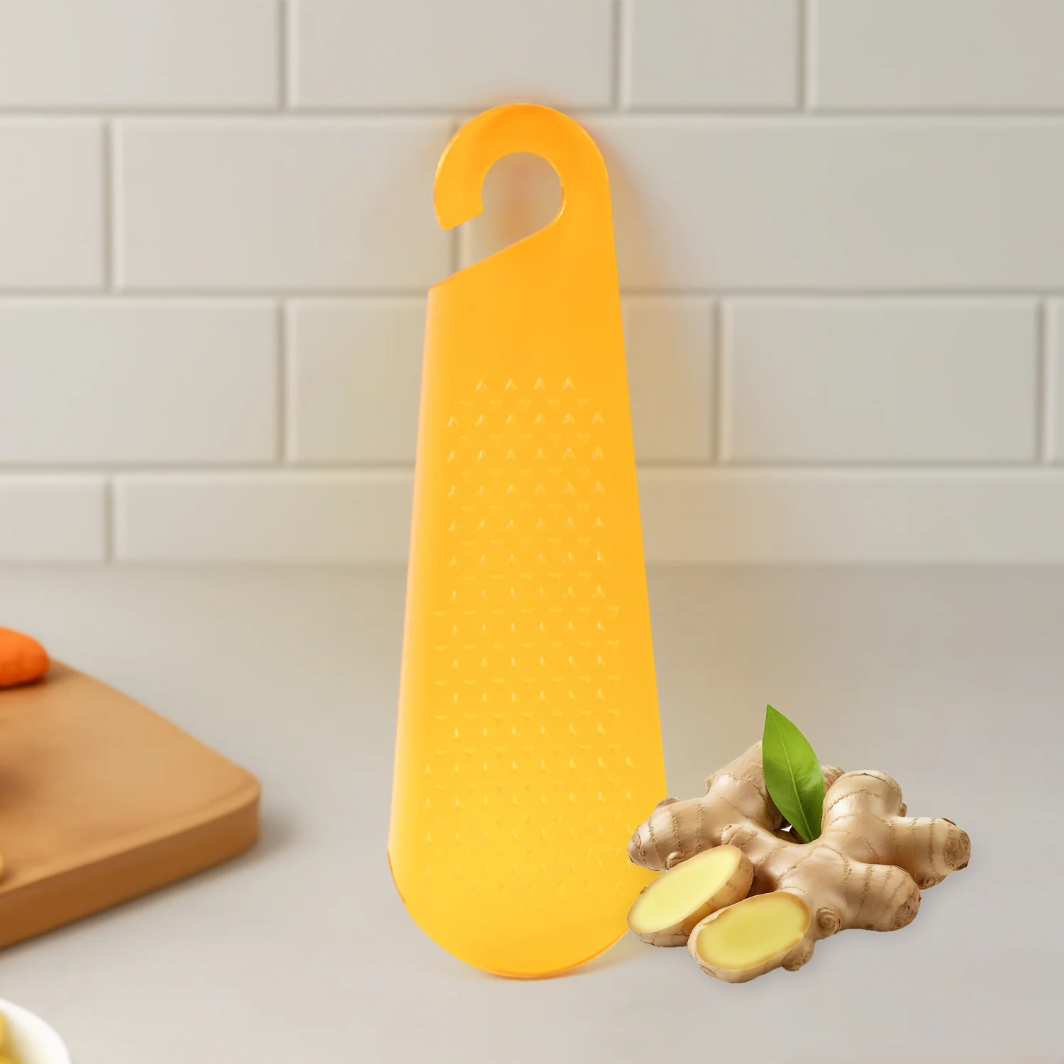 Multipurpose Garlic and Ginger Grater Peeler Tool with Hanging Hook – 1 Pc - Image 3