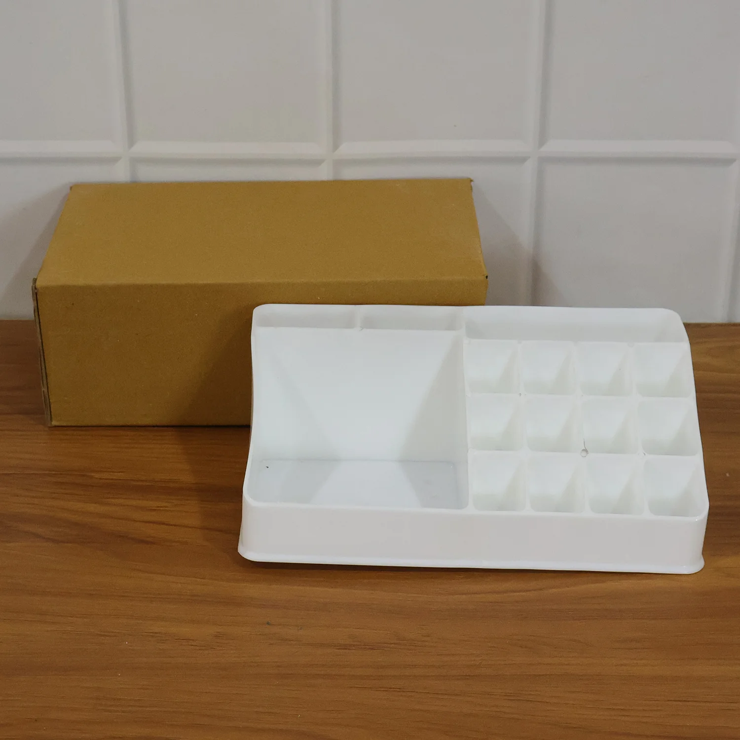 Multipurpose Makeup Organizer Storage Box (1 Pc) - Image 8