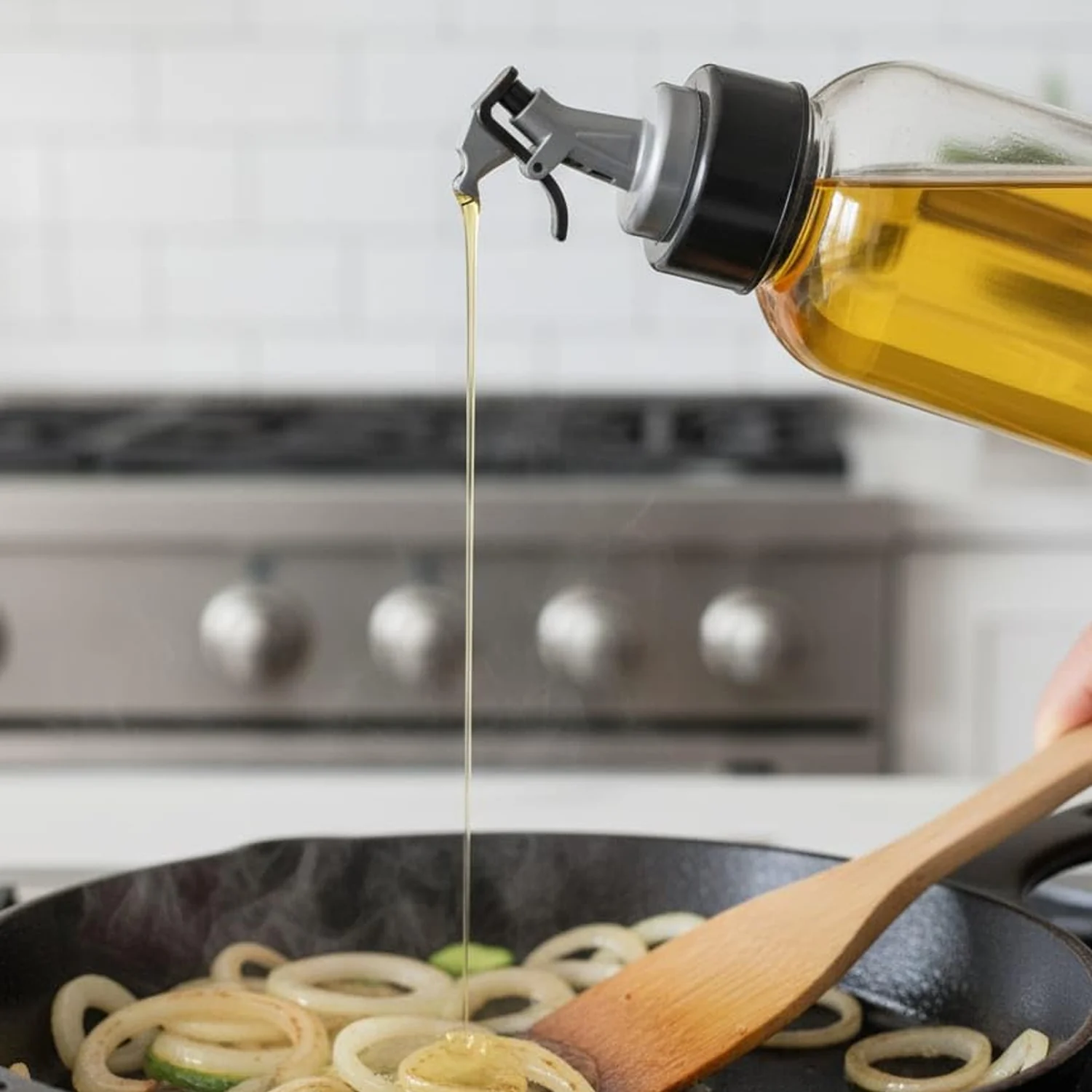 Multipurpose Oil Dispenser Bottle with Flip Top Pour Spout 900 ML - Image 4
