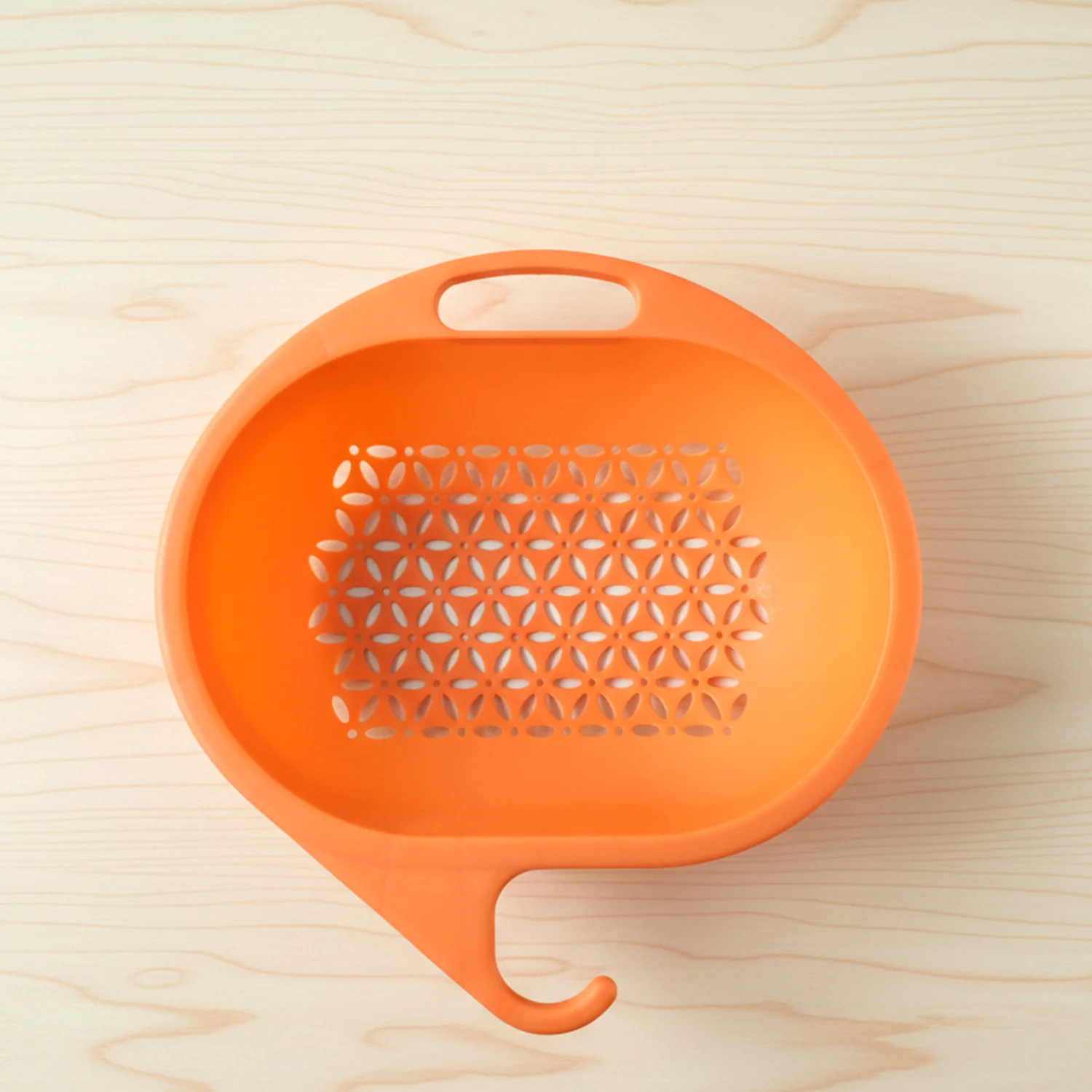 Multipurpose Plastic Kitchen Strainer Bowl with Hook Handle (1 Pc) - Image 8