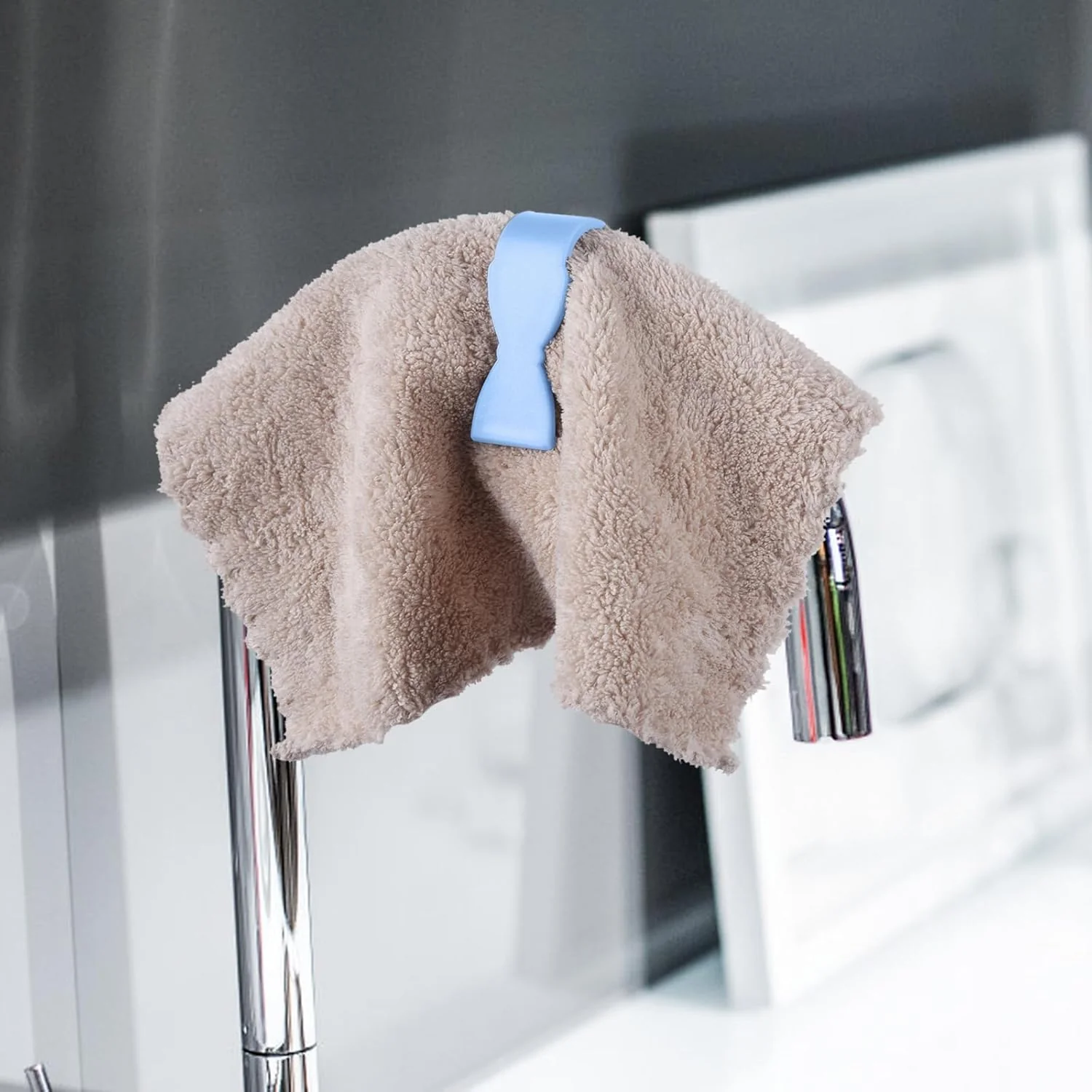 Multipurpose Towel Holder Clips Set (6 Pc Set) - Image 6