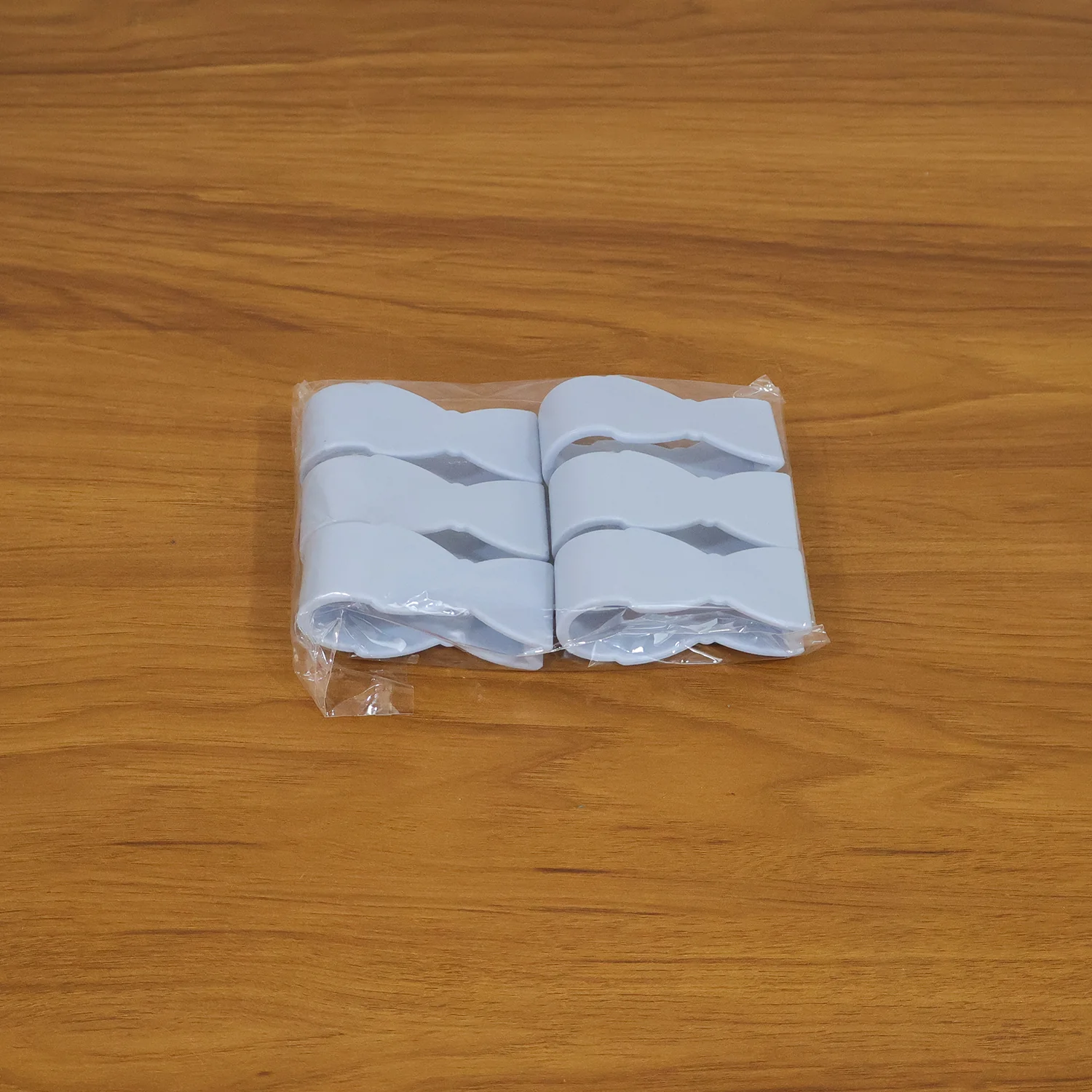 Multipurpose Towel Holder Clips Set (6 Pc Set) - Image 8
