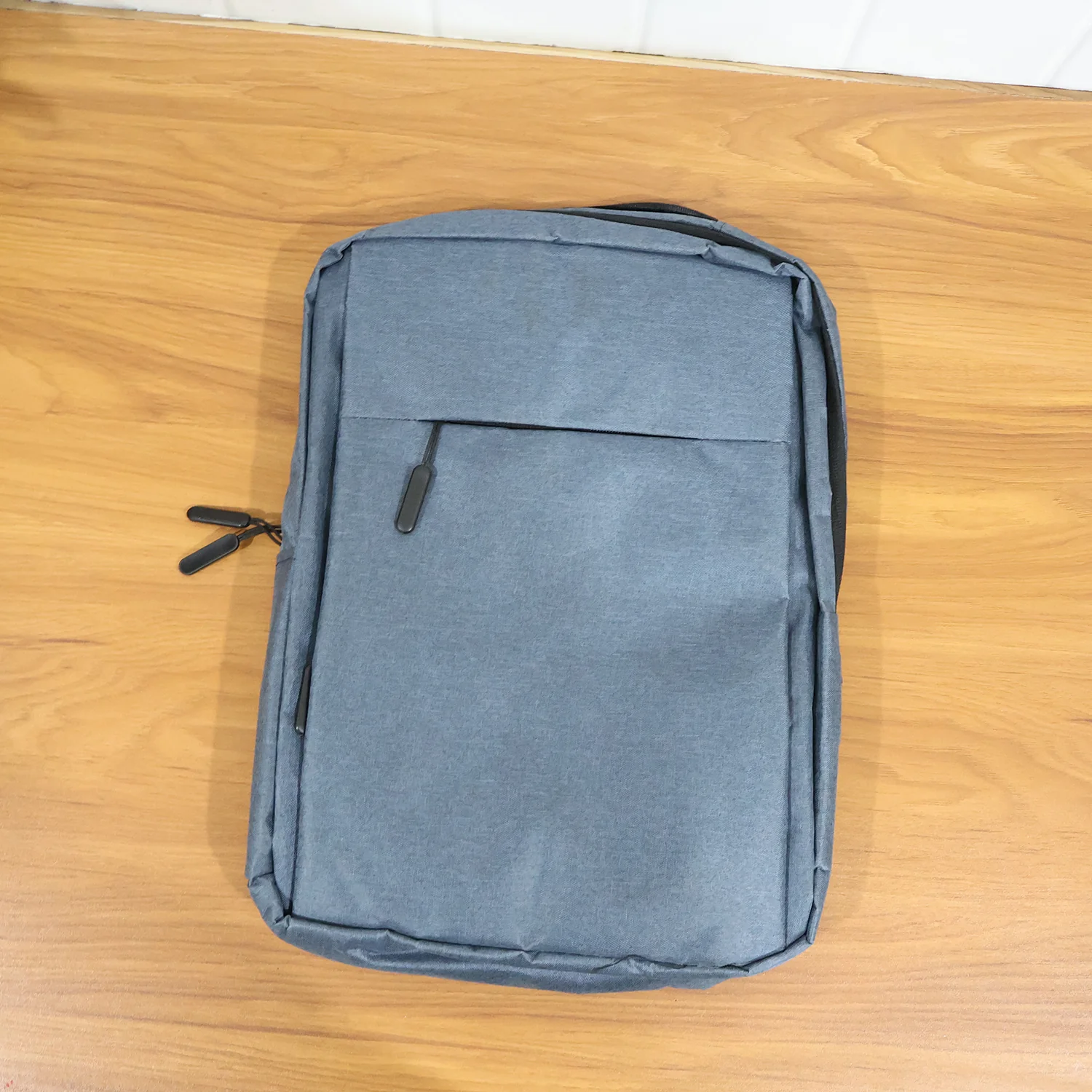Multipurpose Travel Luggage Backpack with USB Charging Port (1 Pc, 37x28 Cm) - Image 9