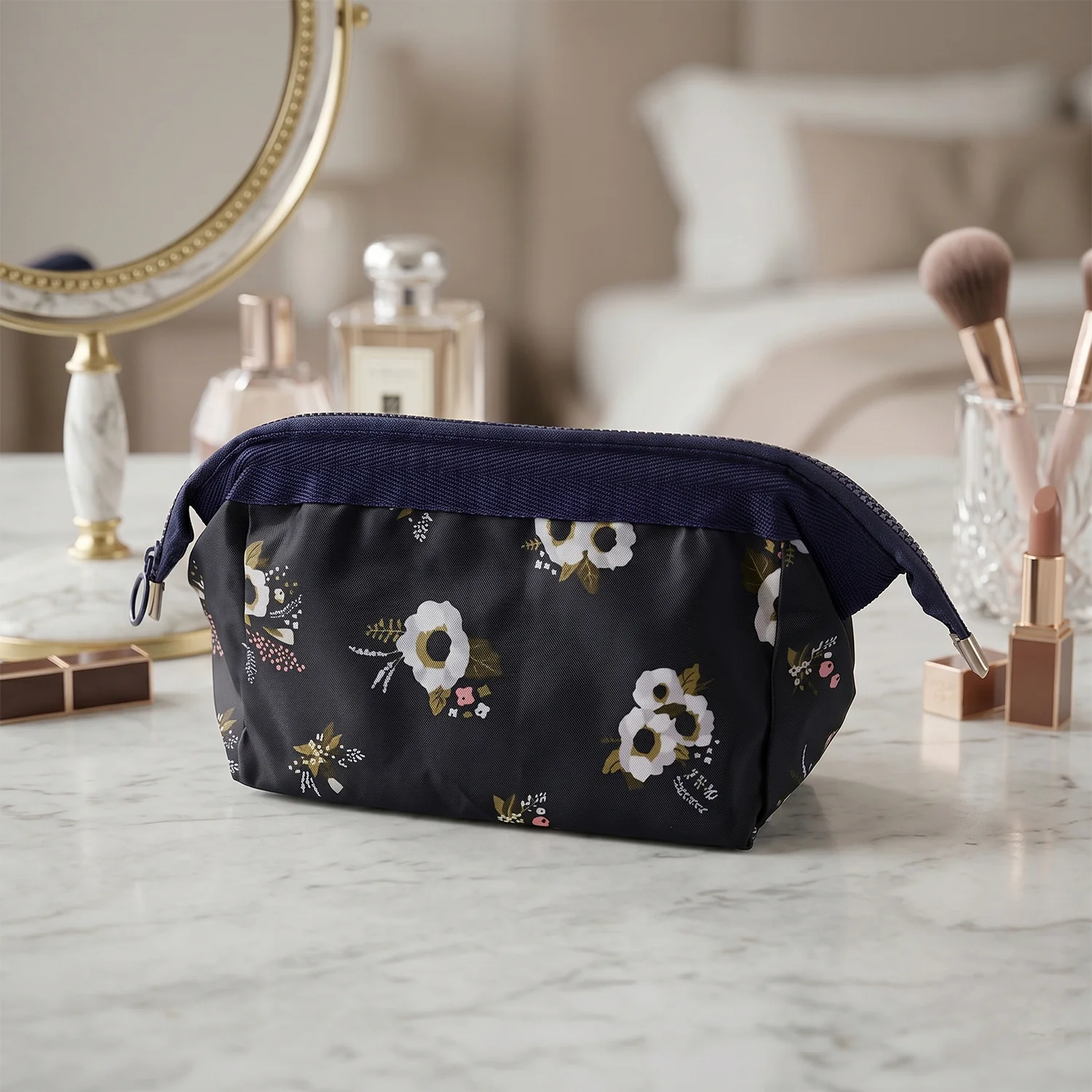 Stylish Multipurpose Cosmetic Storage Pouch Bag (1  Pc, 18x12 Cm) - Image 7