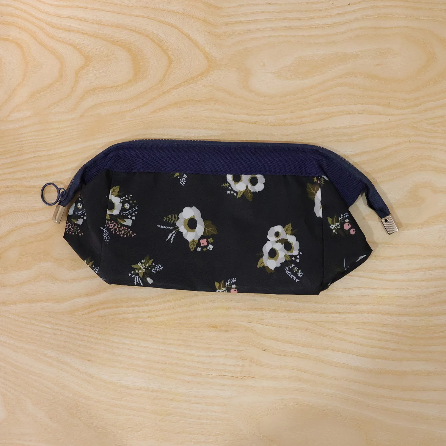 Stylish Multipurpose Cosmetic Storage Pouch Bag (1  Pc, 18x12 Cm) - Image 8
