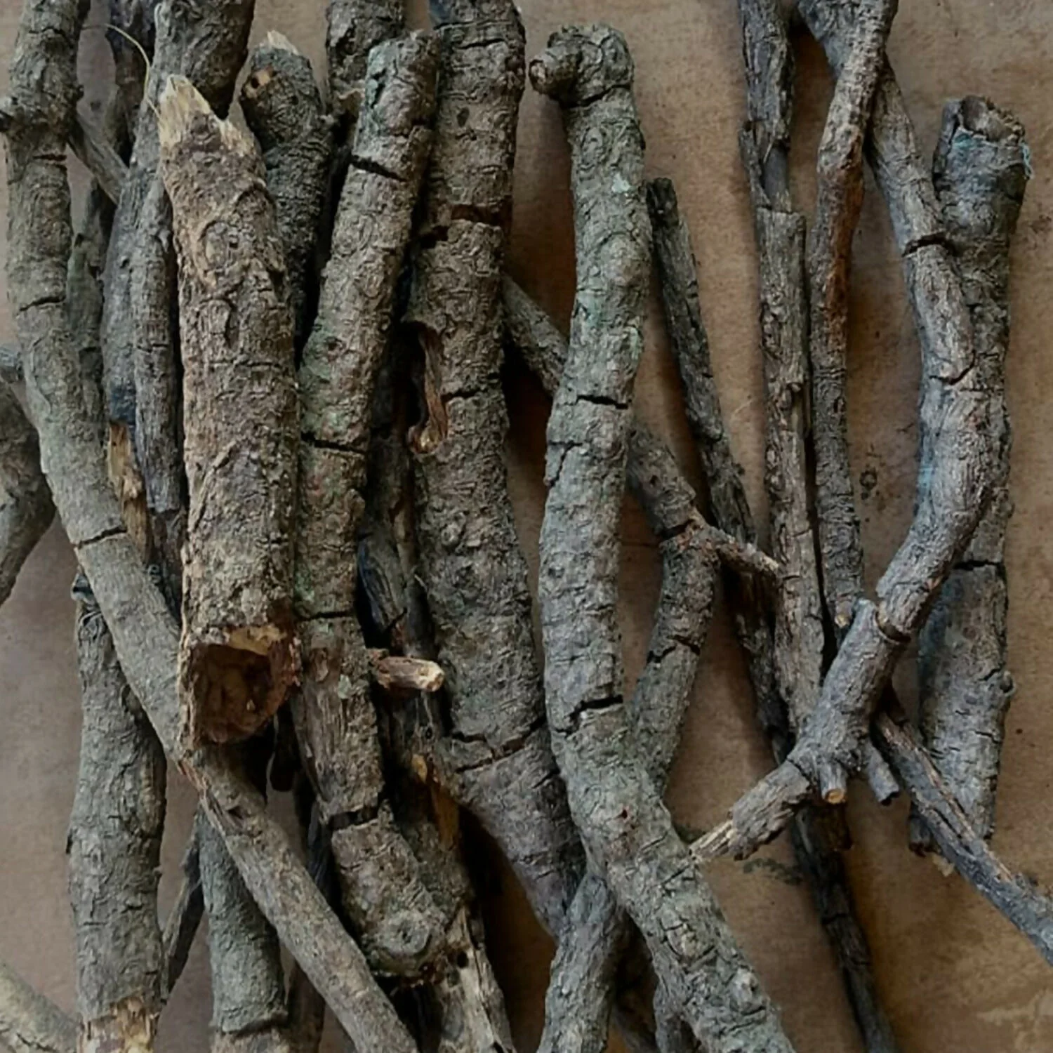 Natural Havan Wood Sticks for Puja Rituals Samidha Sacred Fire Wood (1 Kg) - Image 7