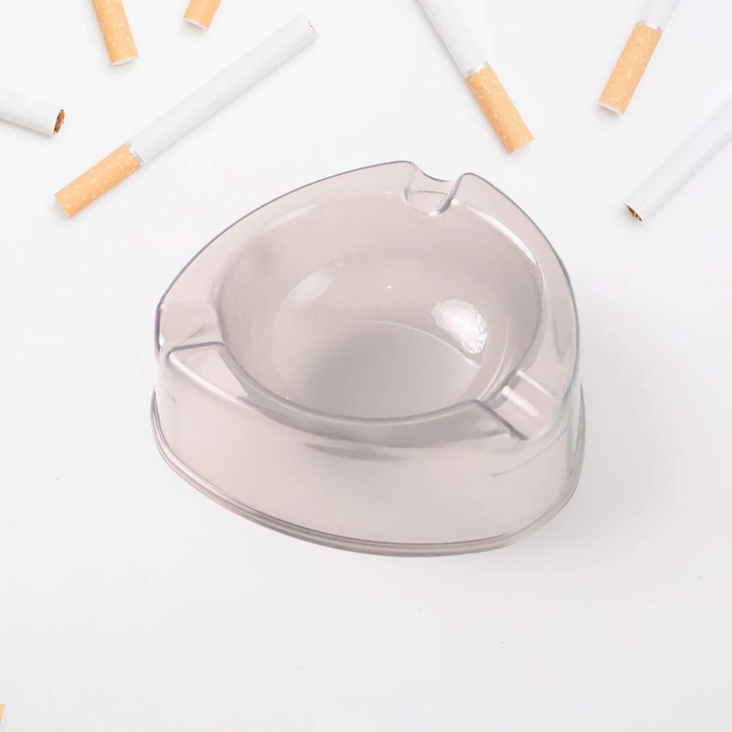 Oblivion Transparent Plastic Ashtray (Mix Color & 1 Pc) - Image 3