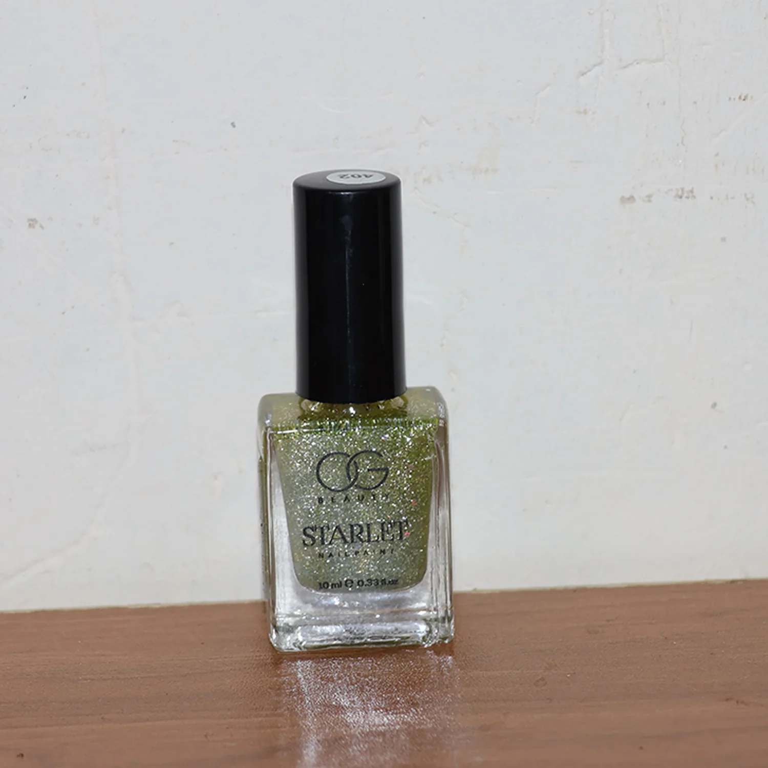 OG Beauty Sunshine Gold Starlet Glitter Nail Paint (10 ML / 1 Pc) - Image 8