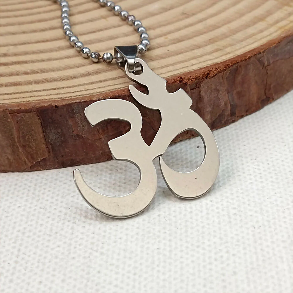 OM Chain Pendant For Men - Image 2