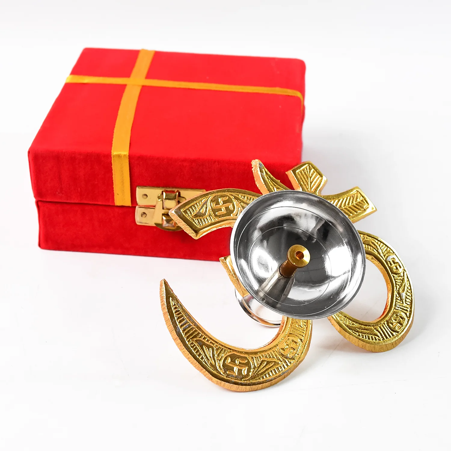 Om Symbol Brass Oil Diya (1 Pc) - Image 5