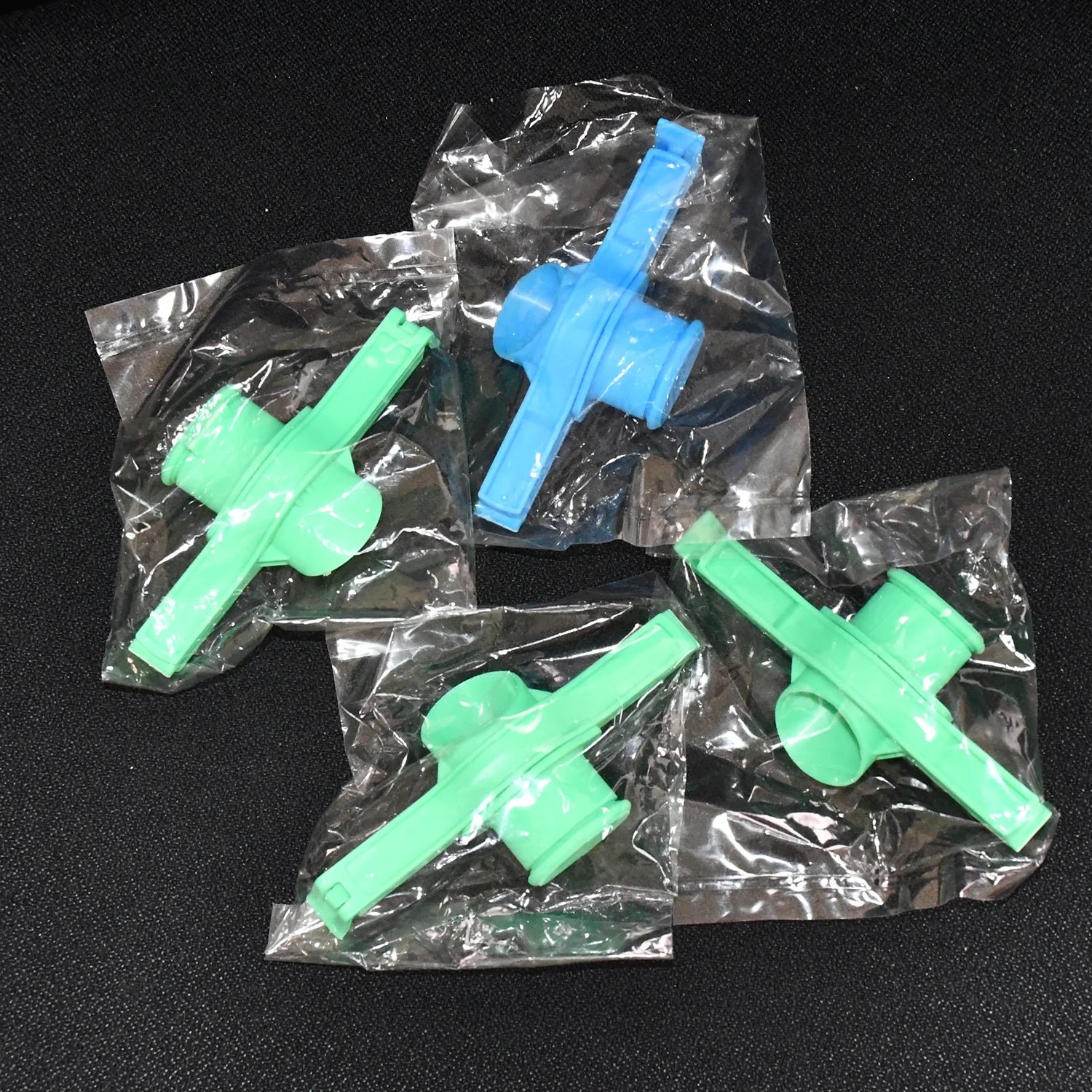 Packet Pourer & Sealer Clip - (4 Pc) - Image 6