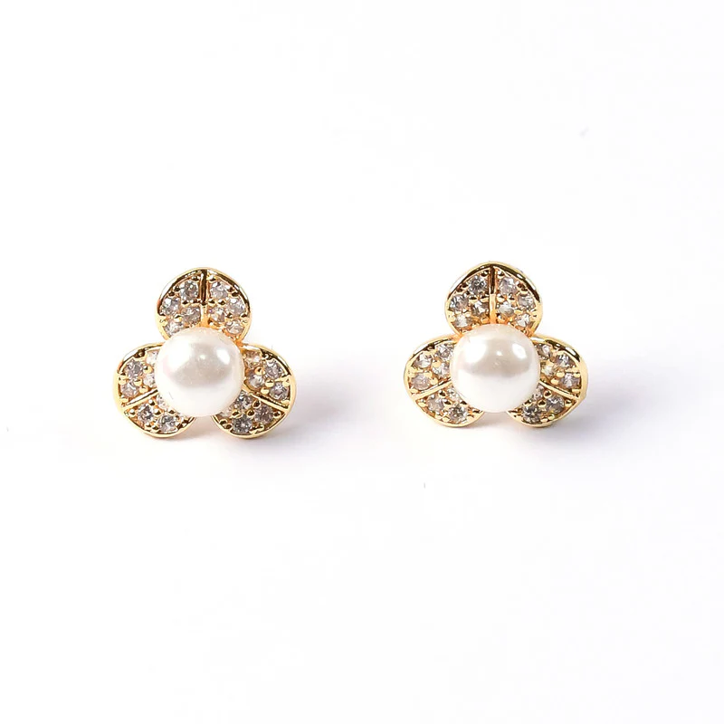 Pearl Center Clover Design Stud Earrings with Gold Finish for Women - Image 4